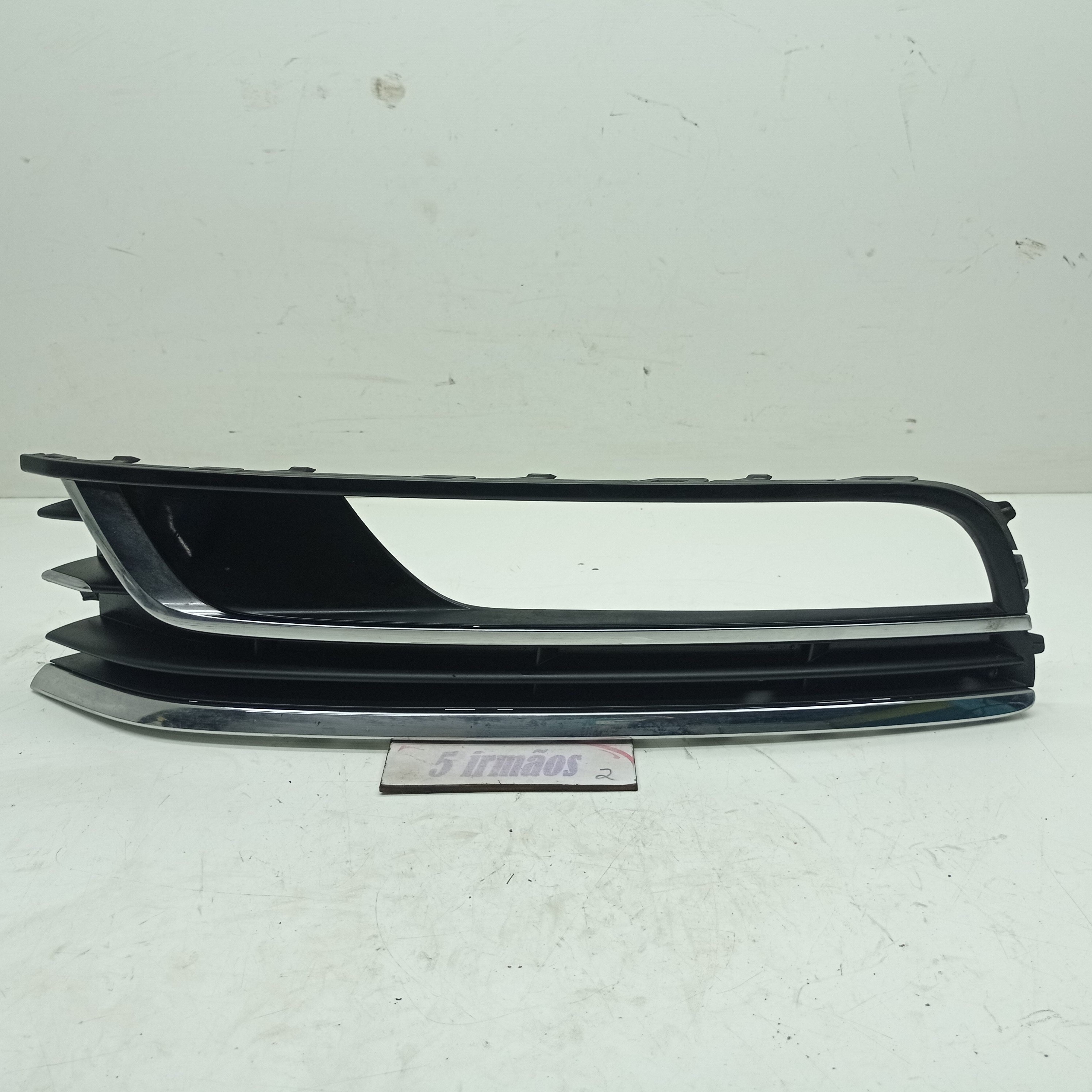 Acabamento Farol Milha Esquerdo Vw Passat Tsi 2.0 2011 2012 Preto
