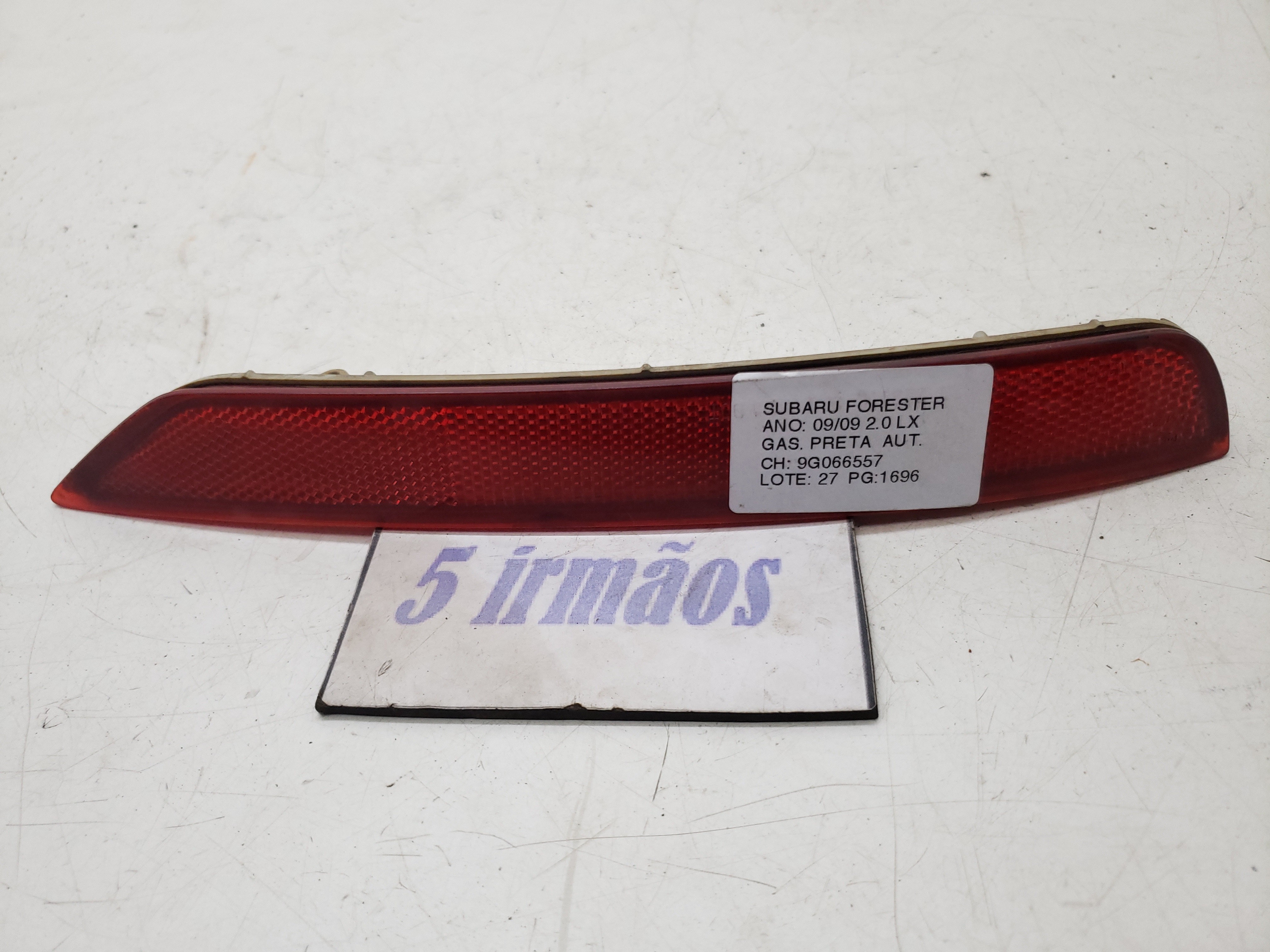 Refletor Olho Gato Traseiro Esquerdo Subaru Forester 2009
