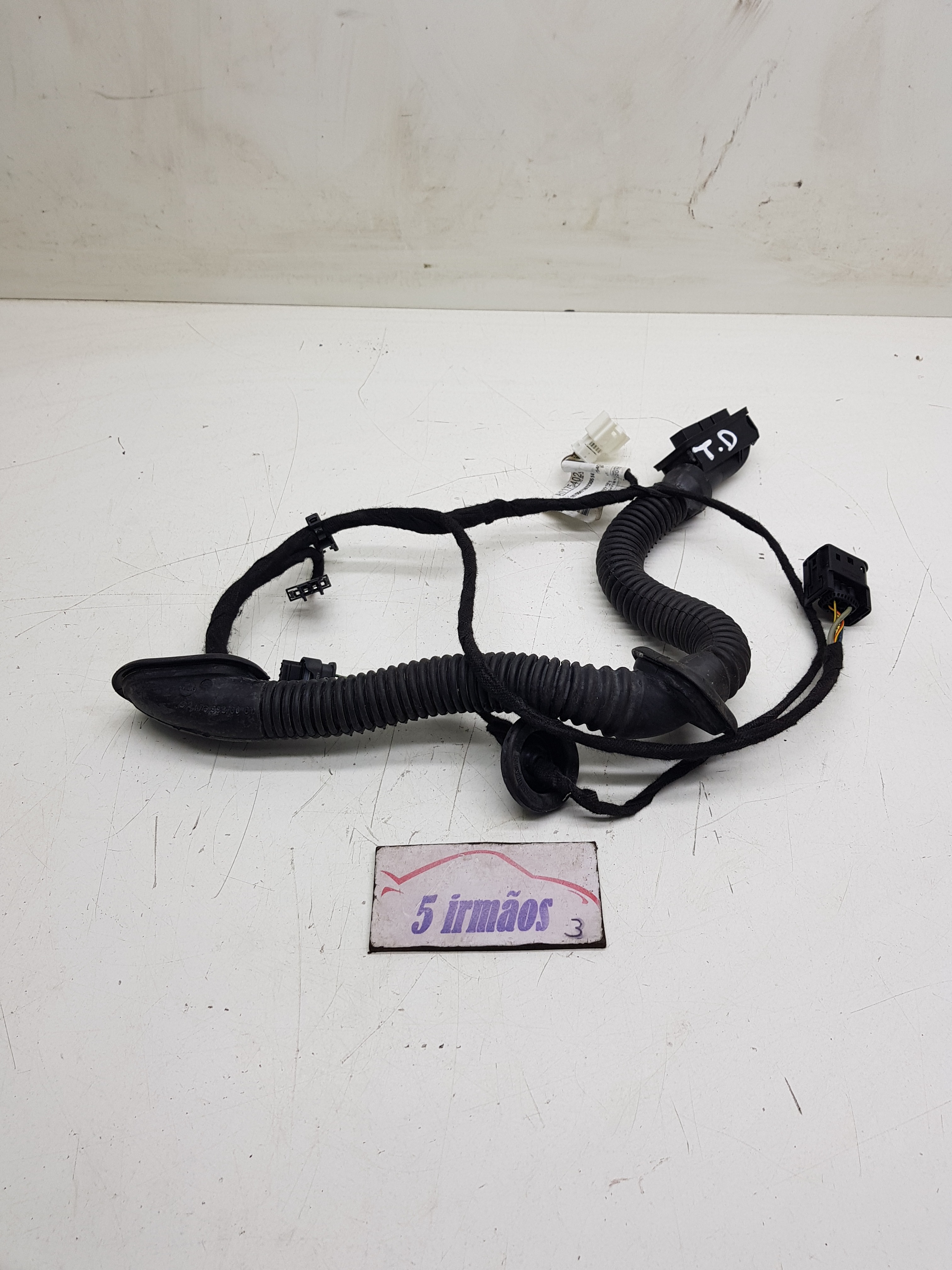 Chicote Porta Traseira Direita Mercedes Cla250 2.0 2015