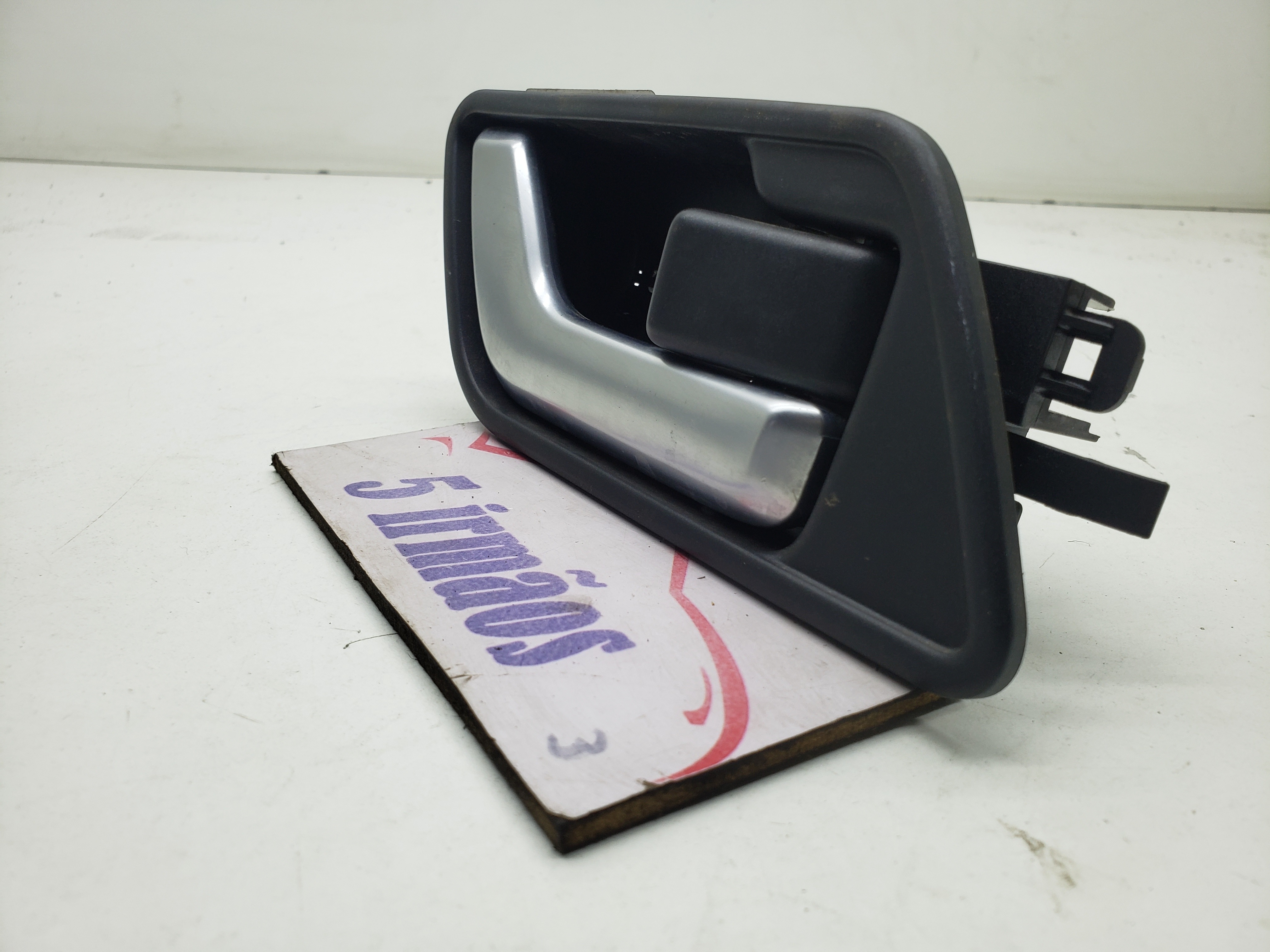 Maçaneta Interna Dianteira Direita Freelander 2 2011 / 2012