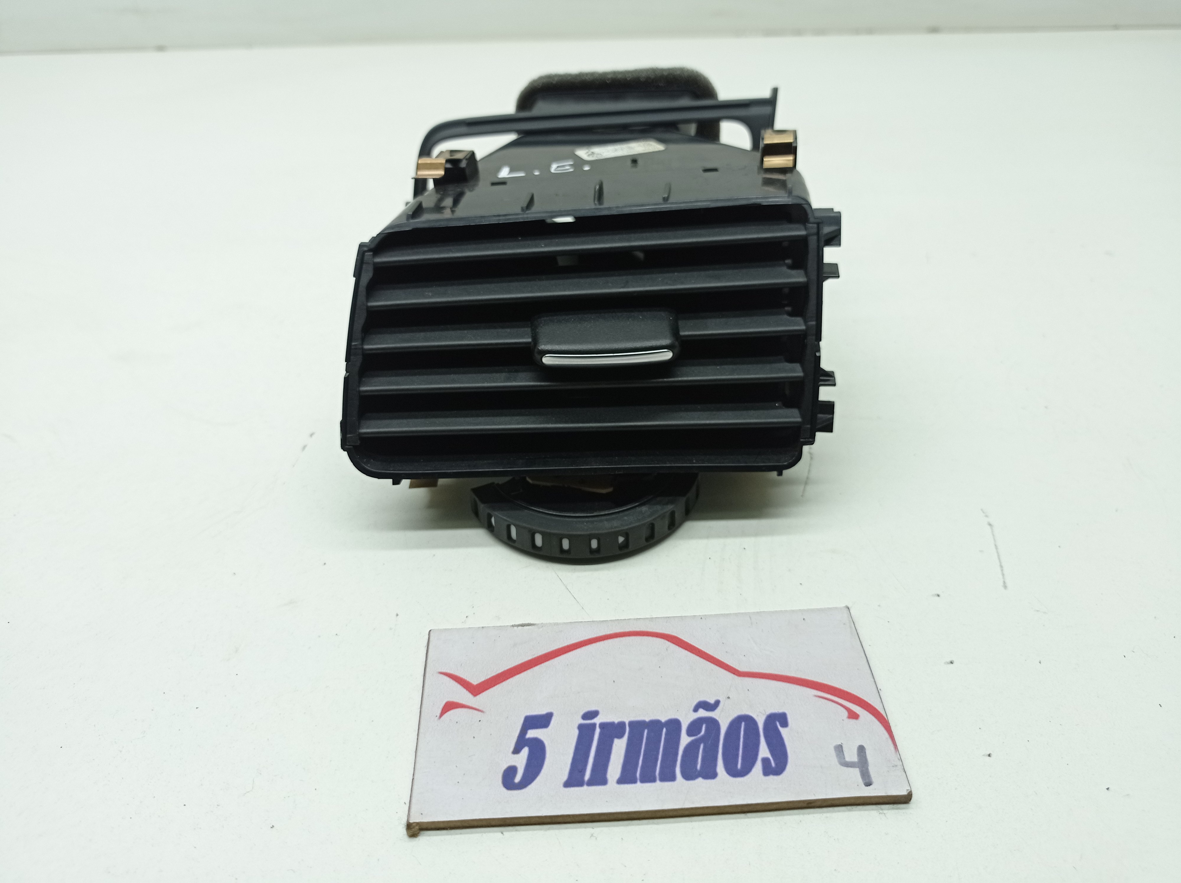 Difusor Ar Central Esquerdo Vw Touareg 4.2 V8 2012 / 2013