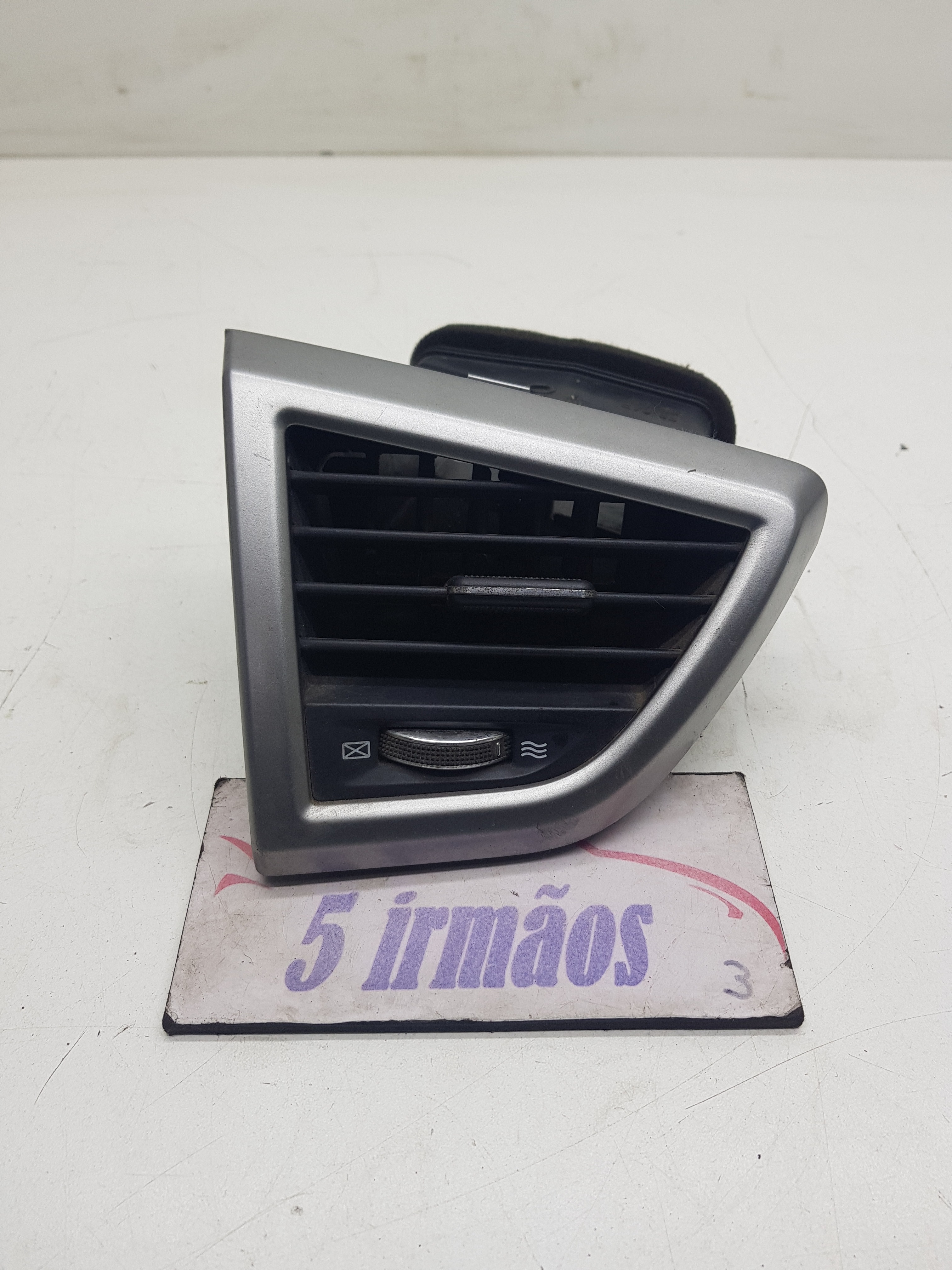 Difusor Ar Esquerdo Hyundai Veloster 1.6 2012 / 2013