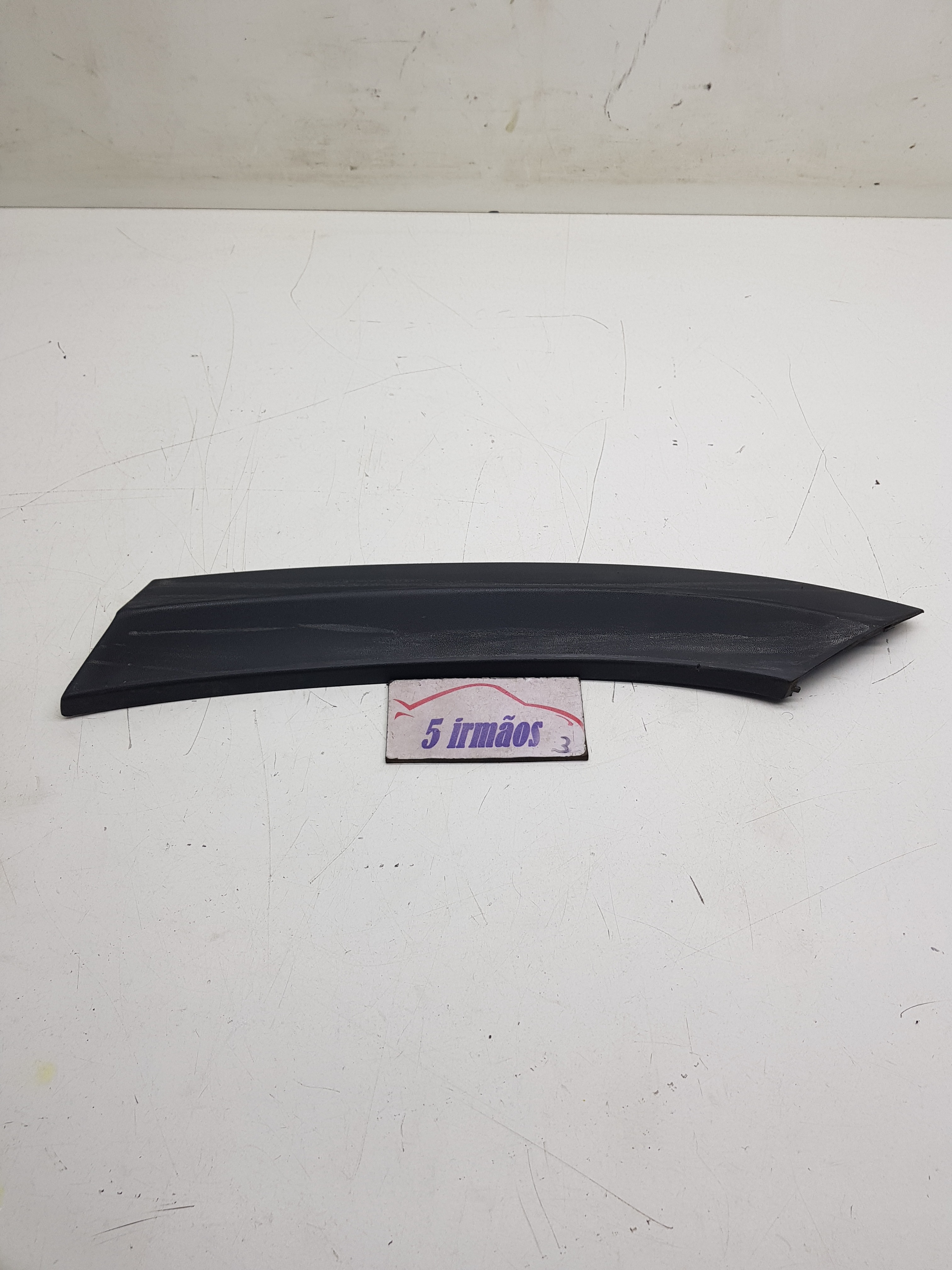 Moldura Paralama Traseiro Esquerdo Vw Taos Tsi 1.4 2021 2022