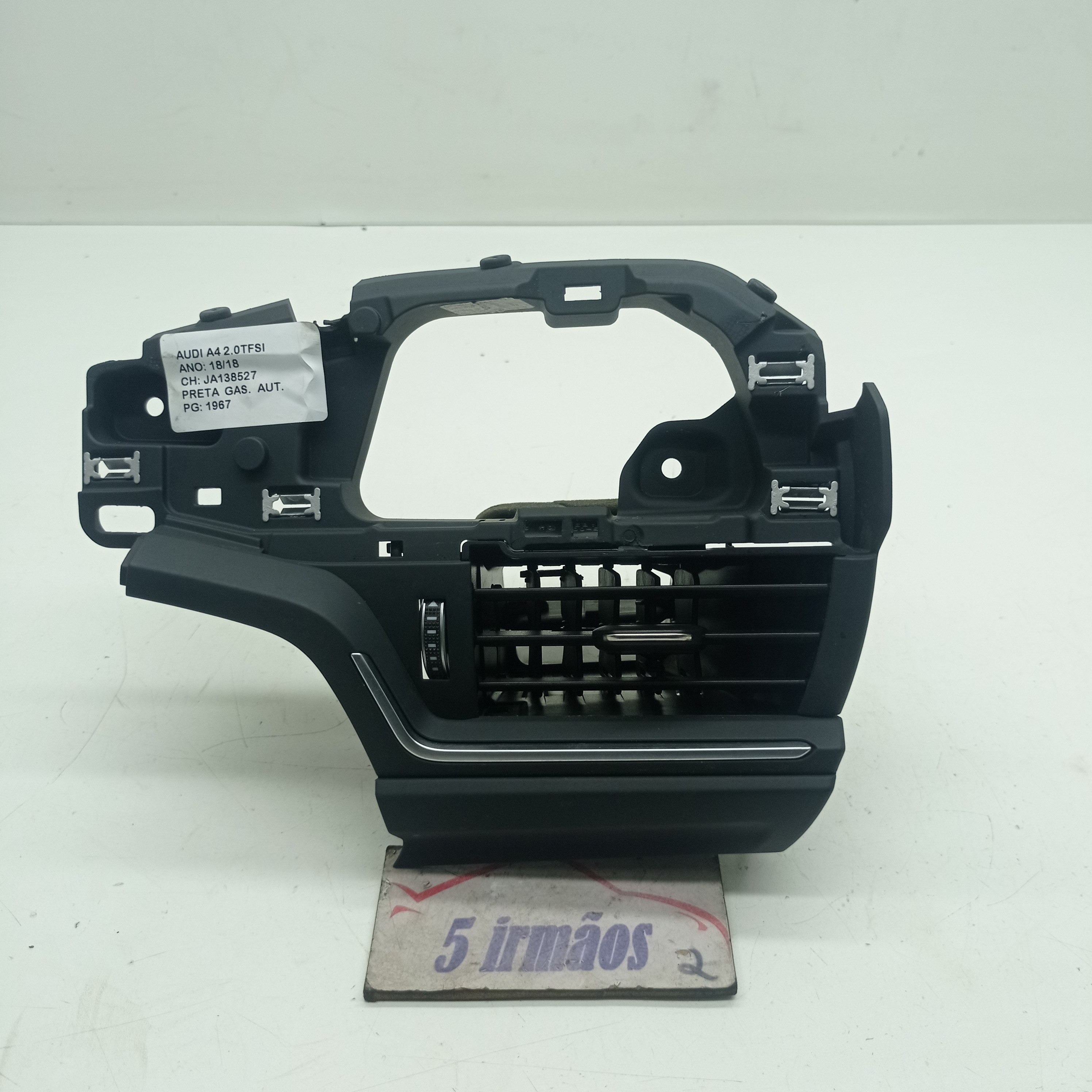 Difusor Ar Esquerdo Audi A4 Sedan Tfsi 2.0 2018 8w1820901