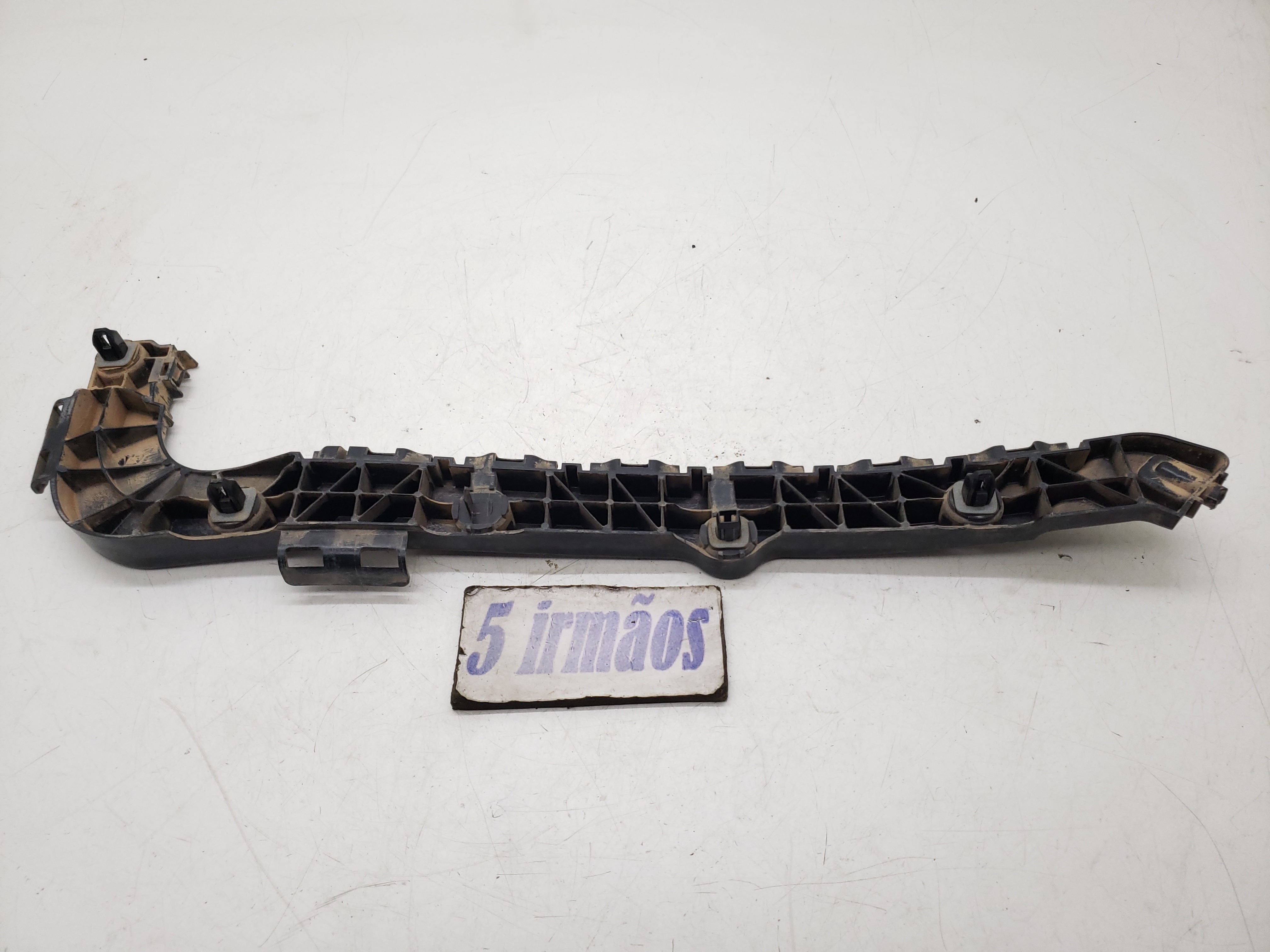 Guia Esquerda Parachoque Traseiro Jeep Cherokee 3.6 V6 2014