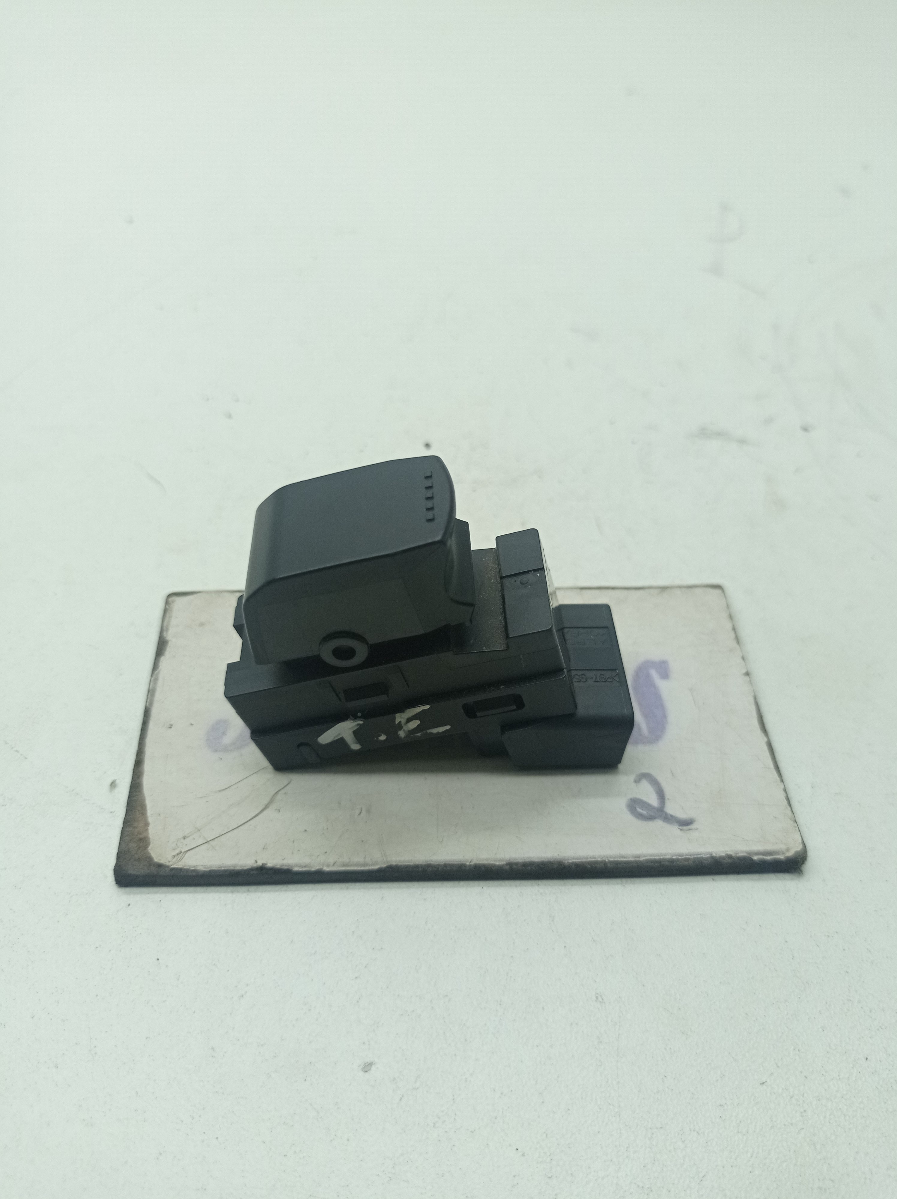 Comando Vidro Traseiro Esquerdo Suzuki Sx4 2.0 2011 / 2012
