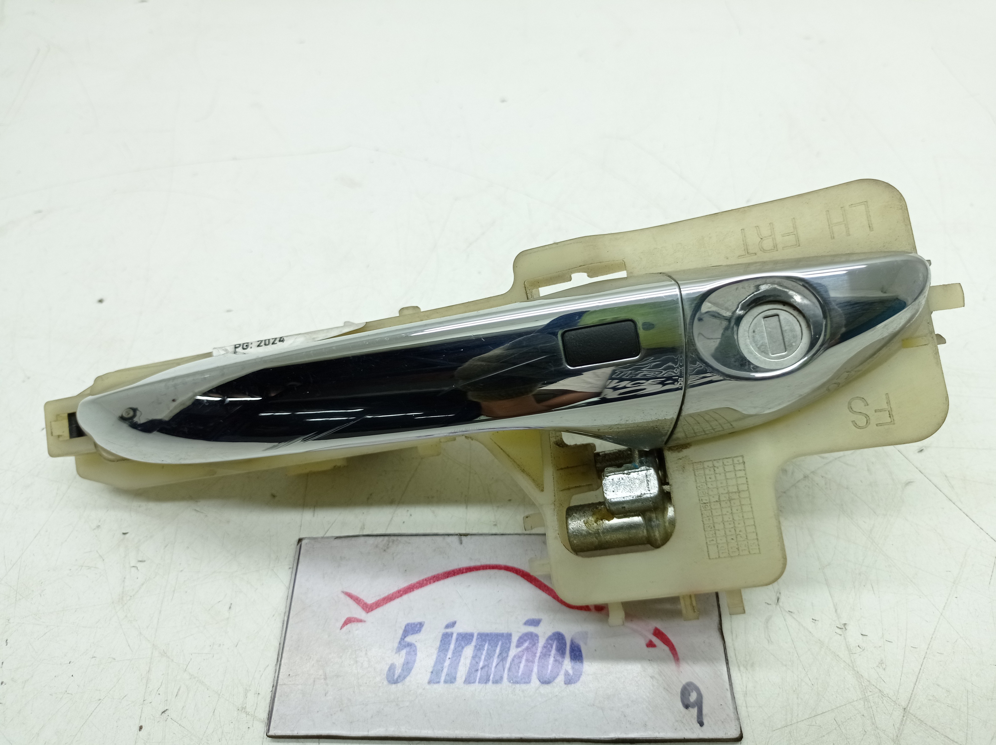 Maçaneta Externa Dianteira Esquerda Hyundai Veloster 2012