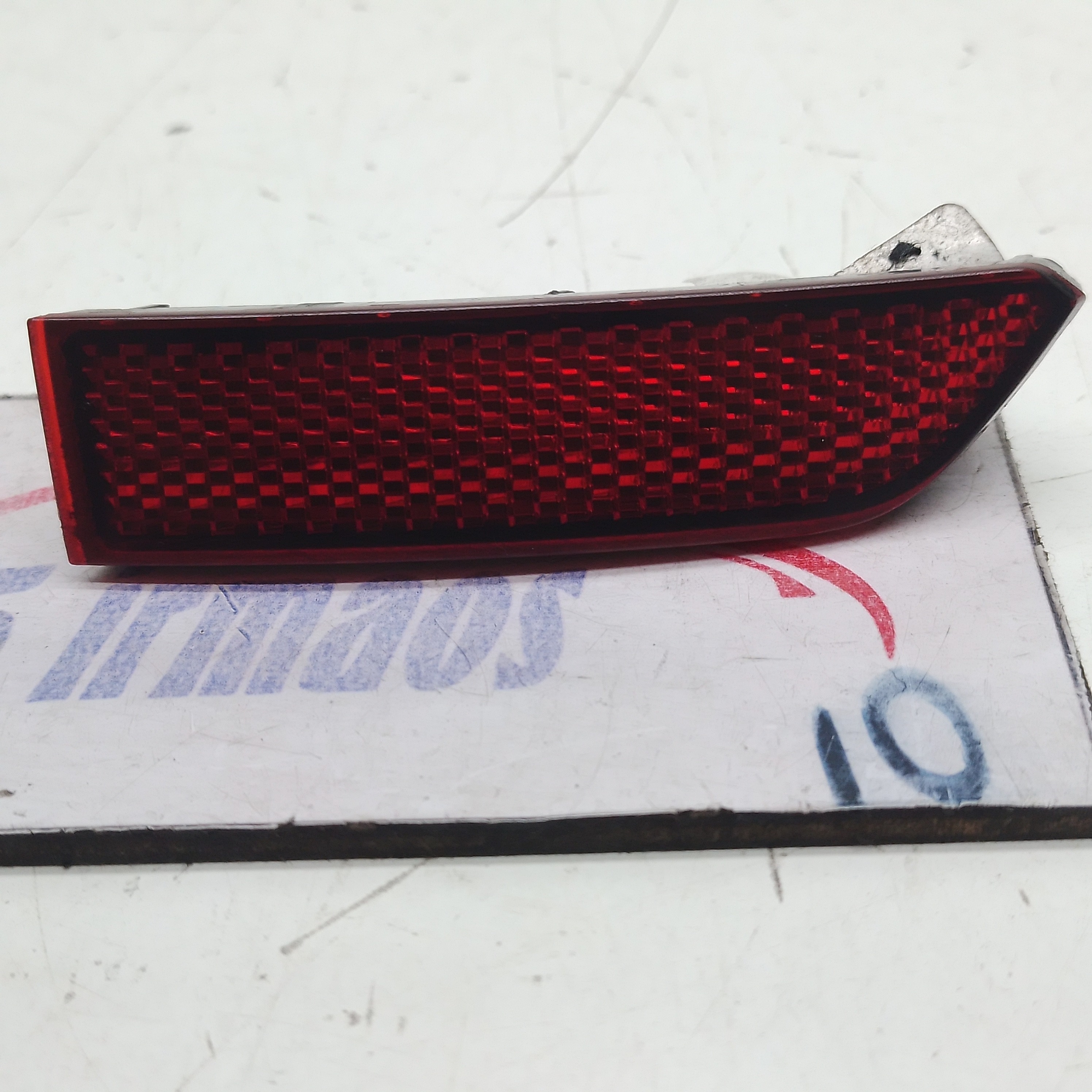 Refletor Olho Gato Traseiro Esquerdo Vw Tiguan Tsi 2.0 2019