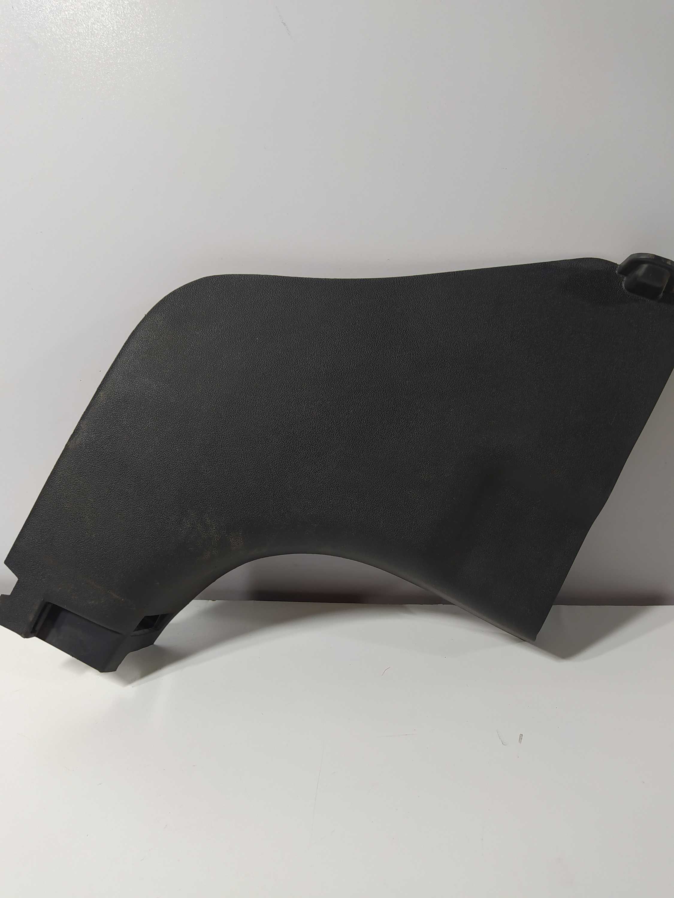 Acabamento Coluna Inferior Direita Ix35 2008 A 2016 Original 1