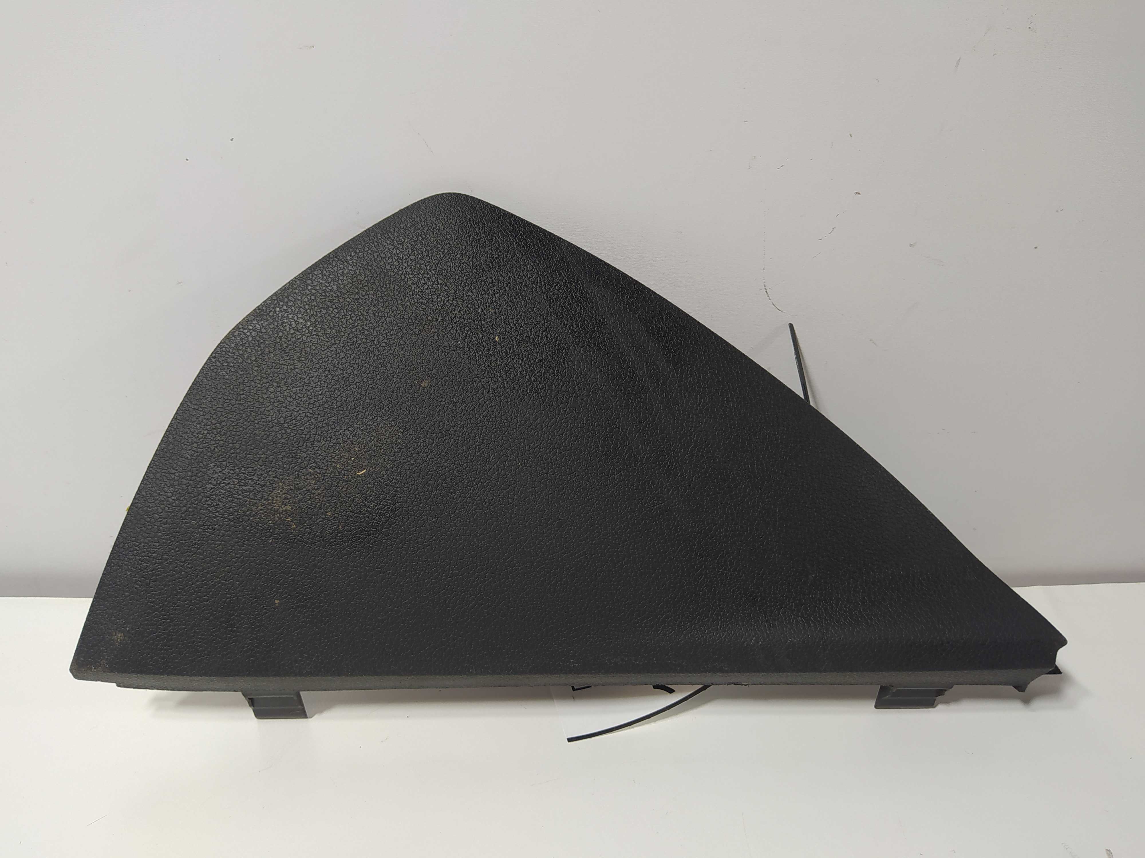 Acabamento Lateral Direito Do Painel Peugeot 308 9670378677