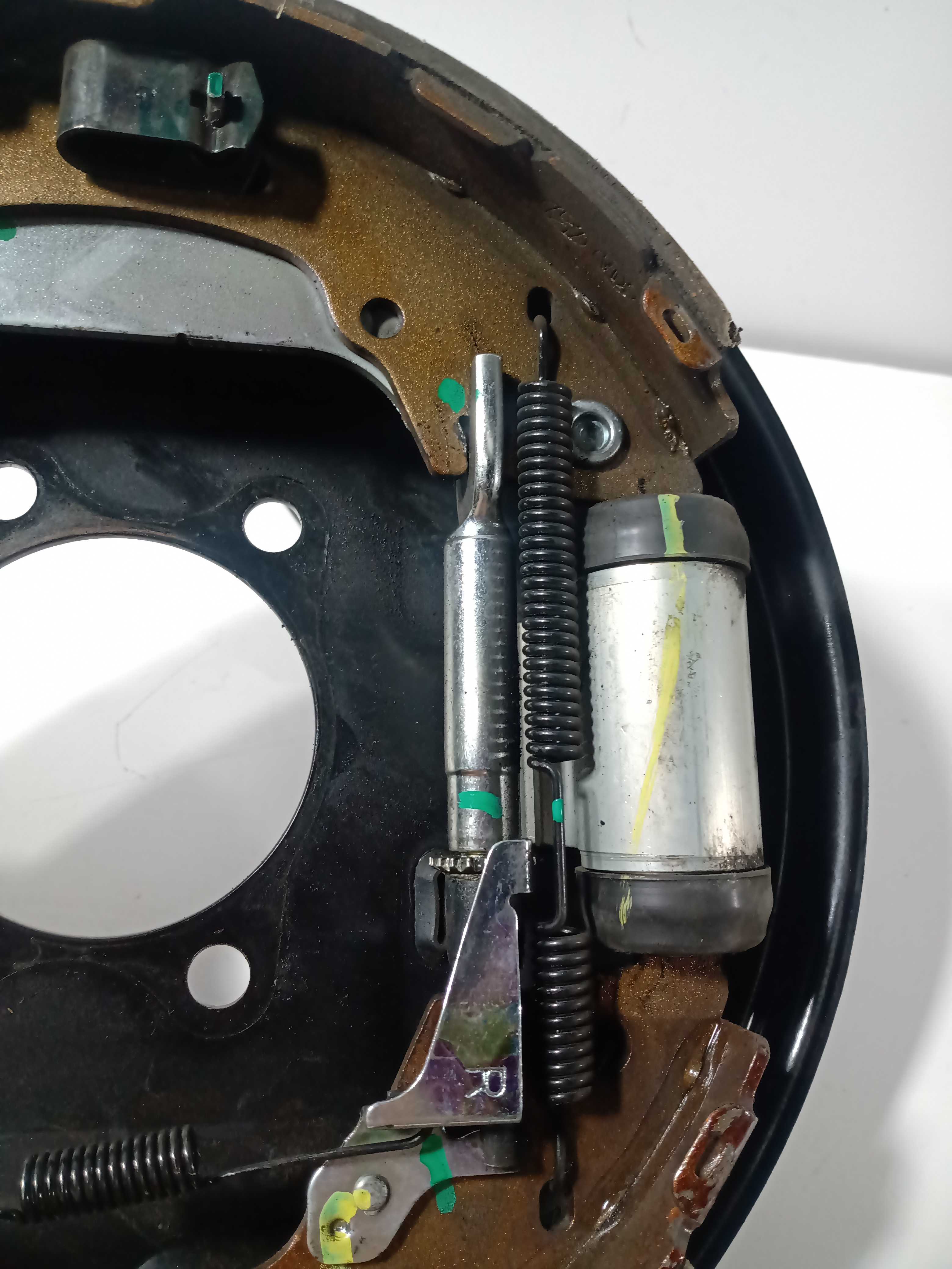 Cubo Tambor Sapata Freio Traseiro Direito Creta 2013 A 2019