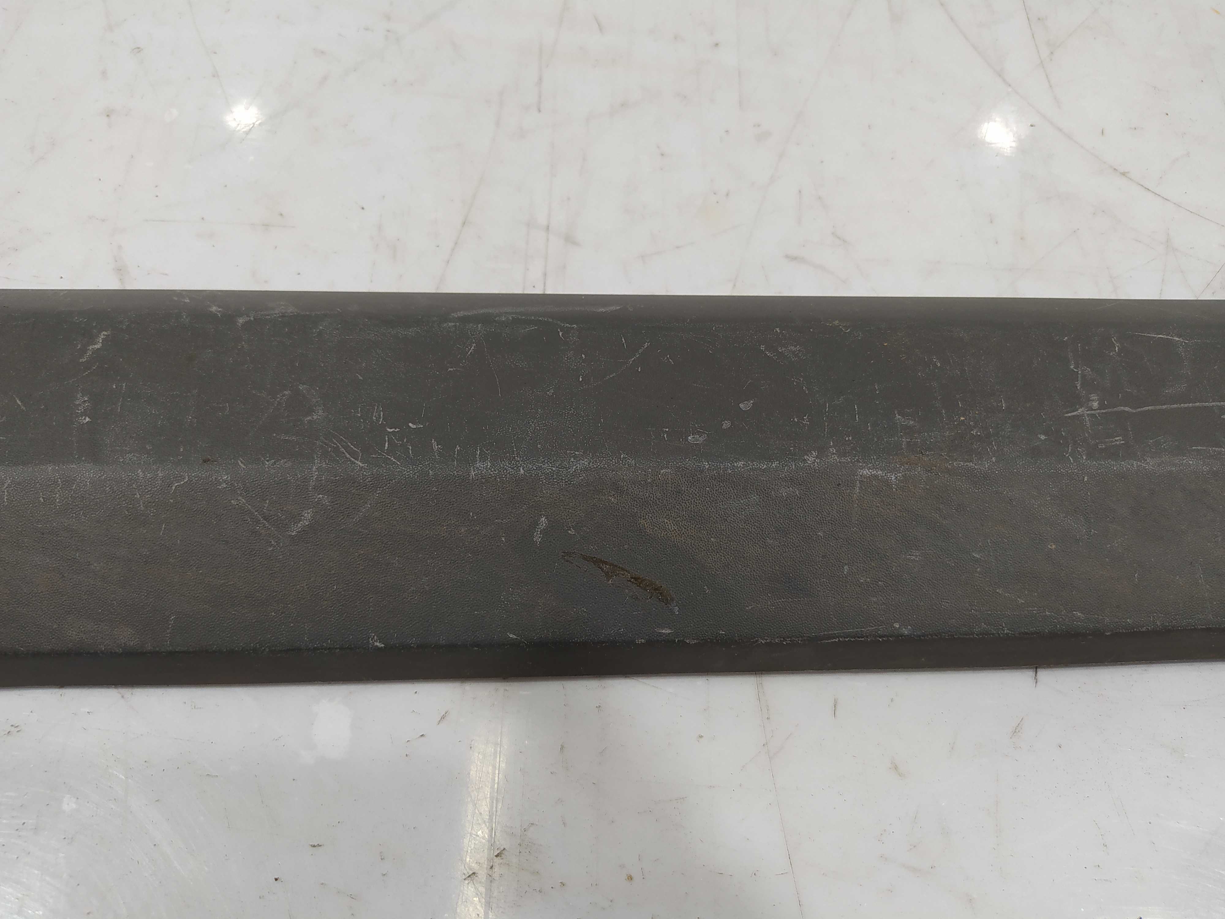 Moldura Da Porta Dianteira Direita Palio Weekend 2008 2