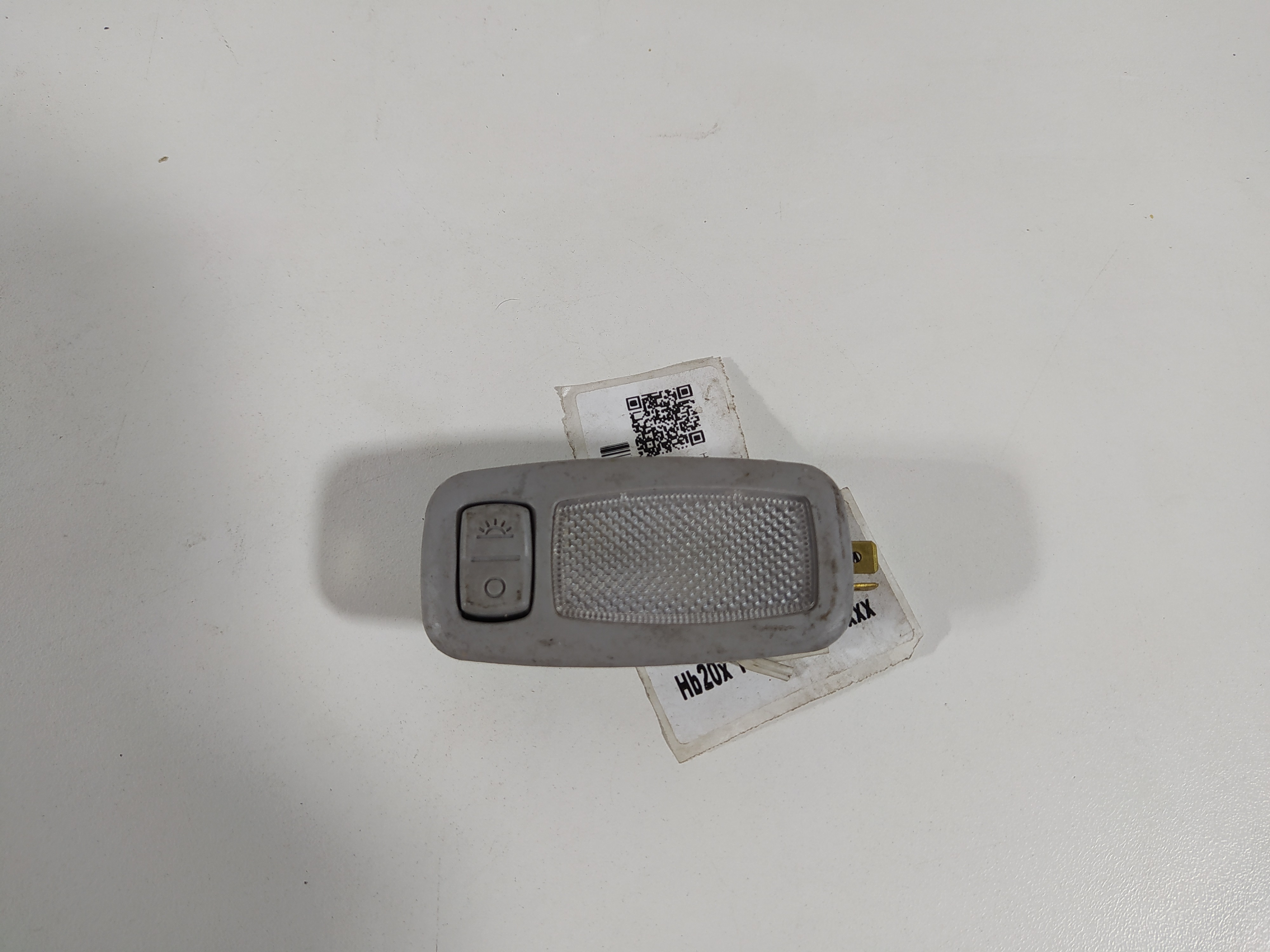 Luz De Teto Esquerdo Hyundai Hb20 2013 2