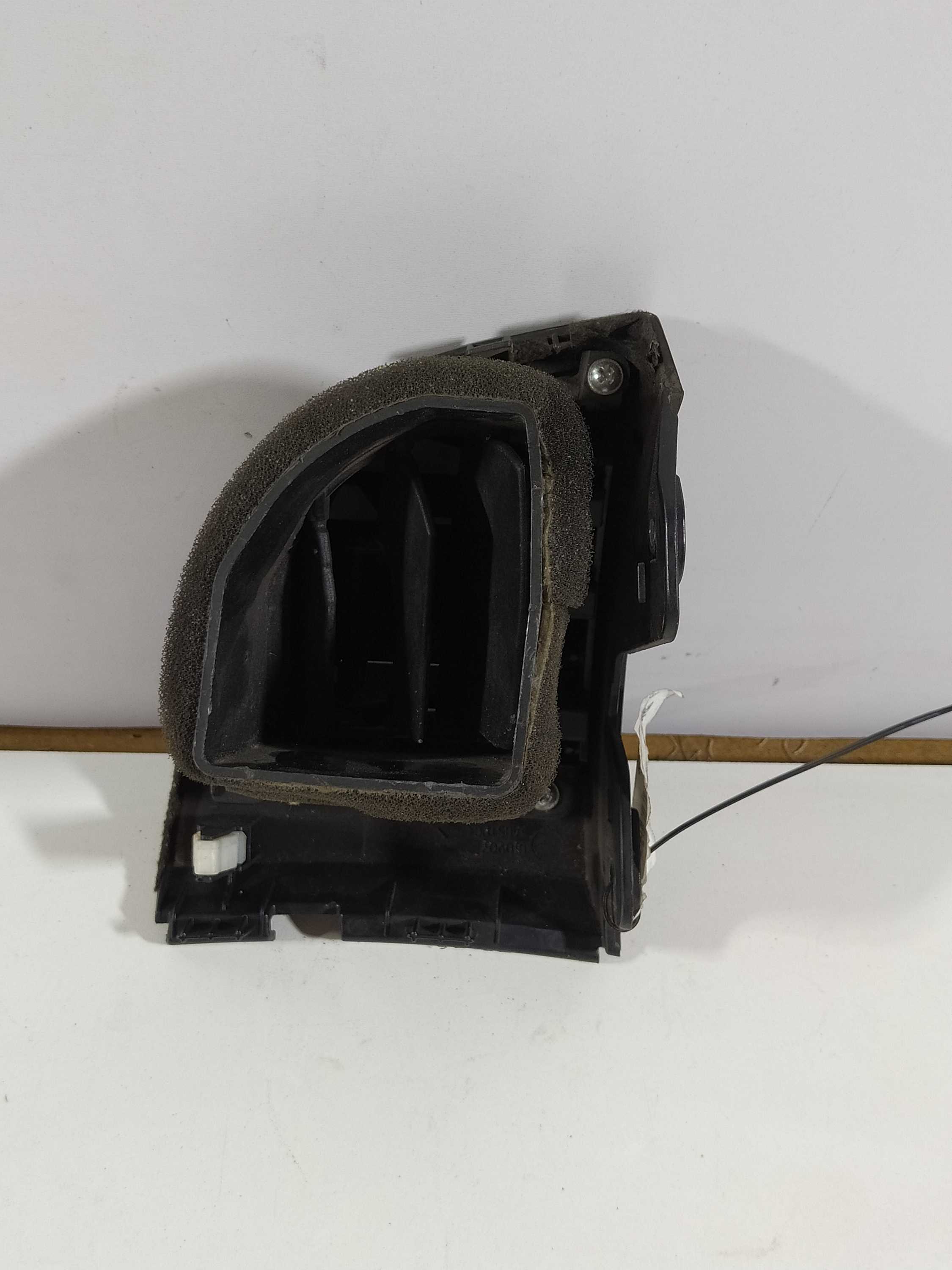 Difusor Ar Lateral Esquerdo Hyundai Hb20 2012 2019 974801s00
