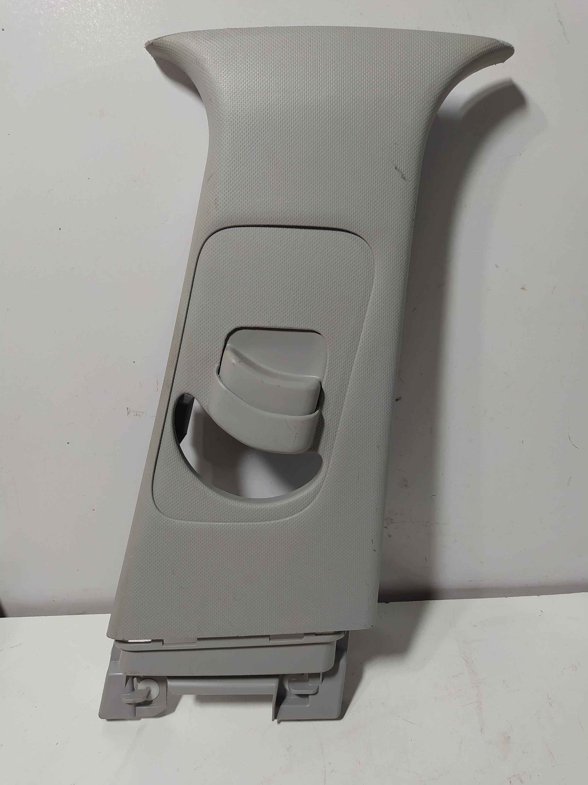 Acabamento Coluna Central Direito Hyundai Hb20 1