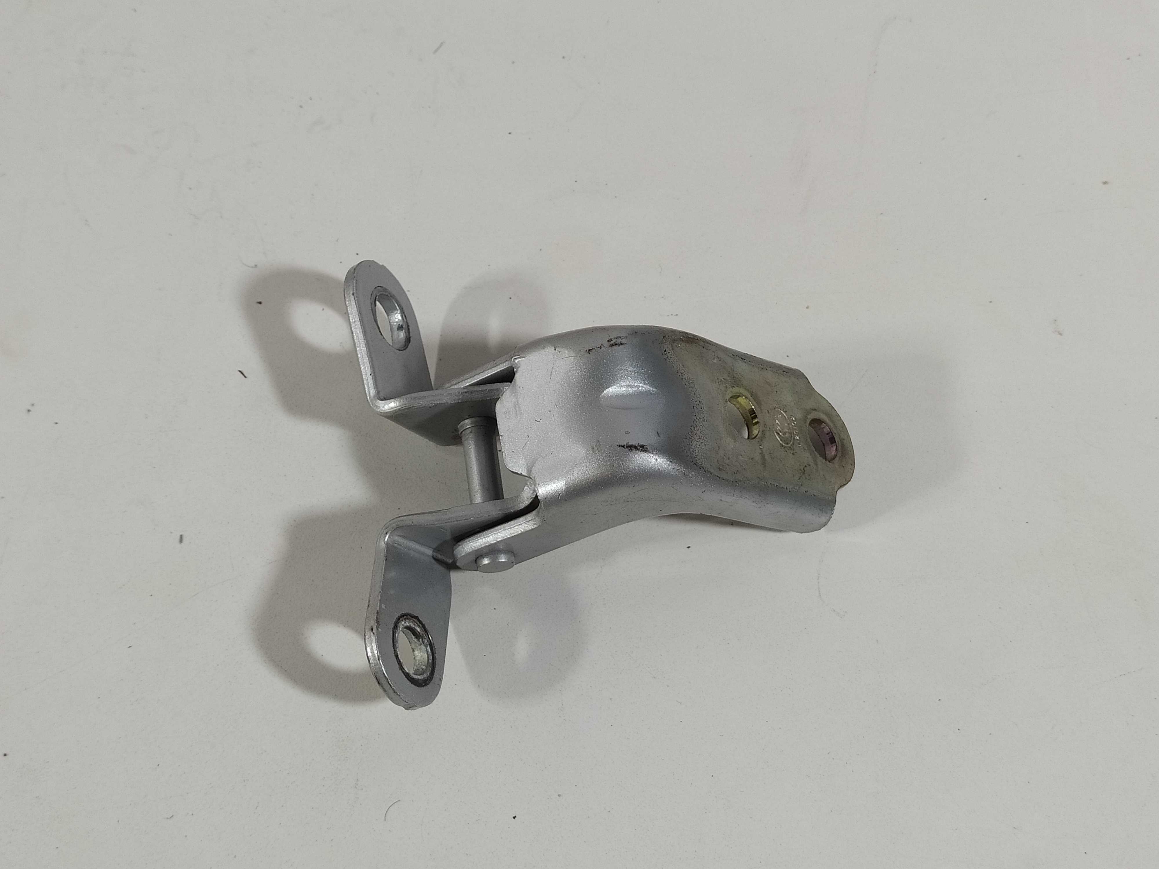 Dobradiça Superior Porta Traseira Do Lado Esquerdo Hyundai