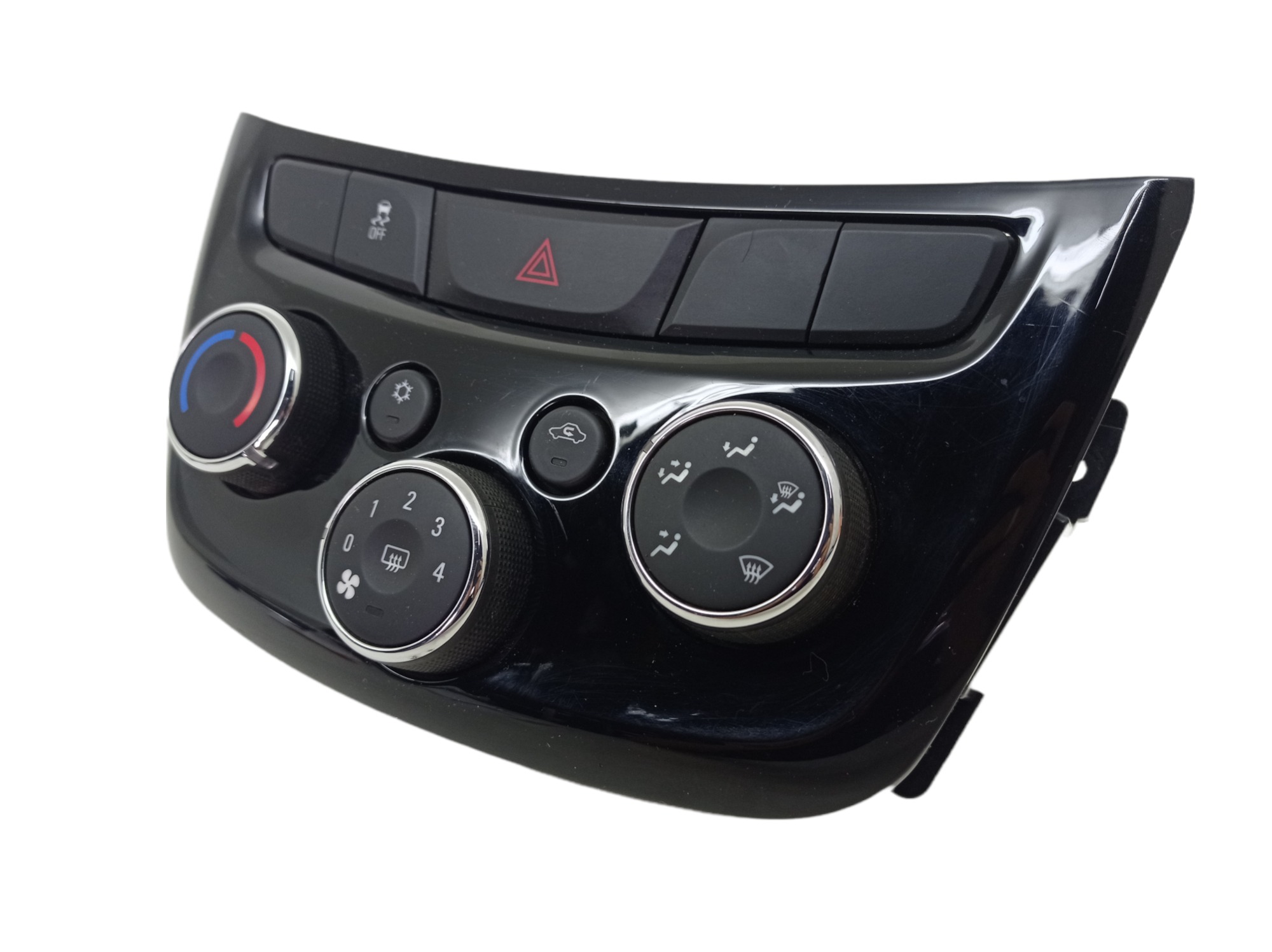 Controle De Ar Chevrolet Tracker 2019 3