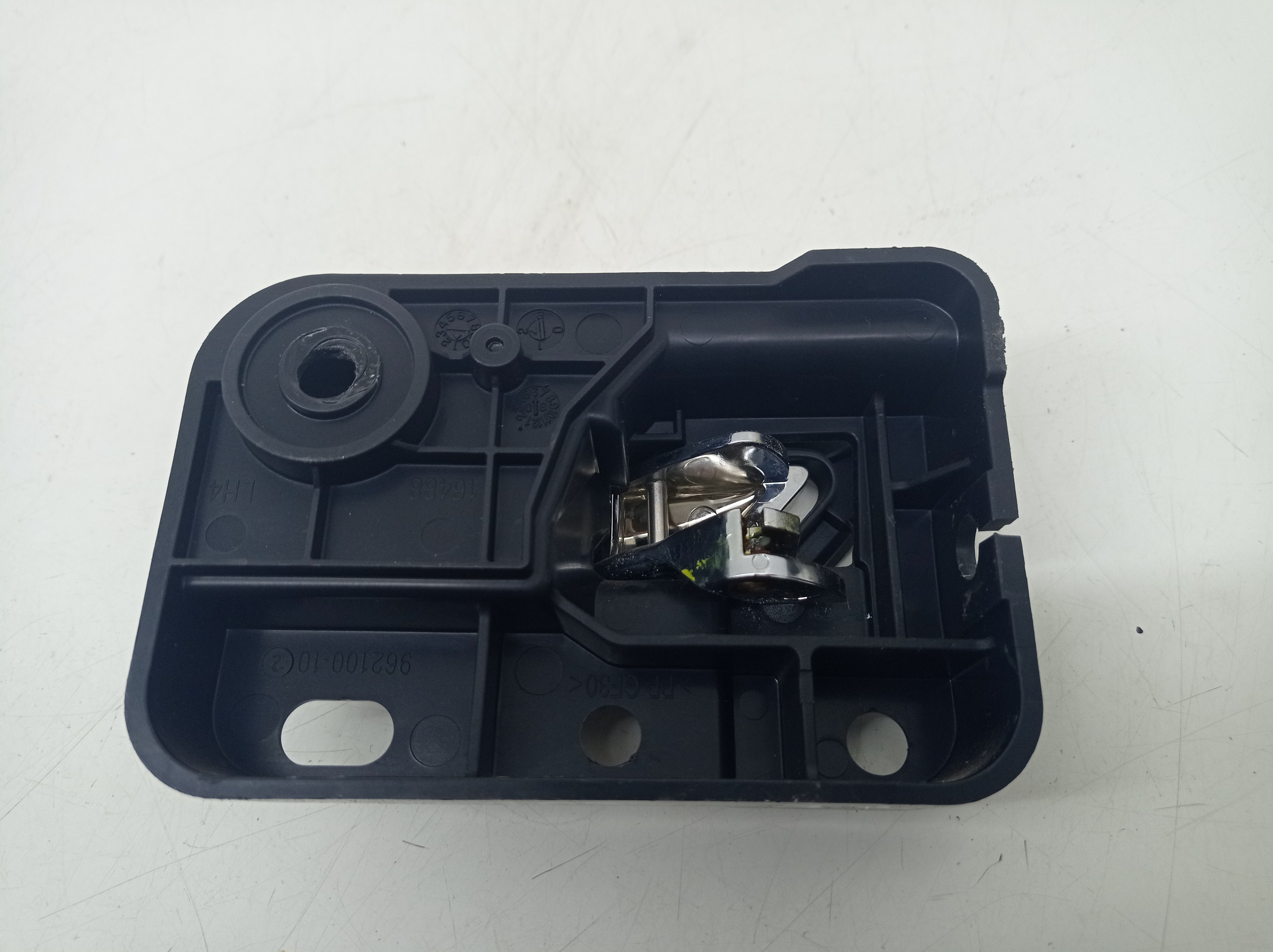 Macaneta Interna Traseira Esquerda Dodge Journey 2009  Preta Traseira 4