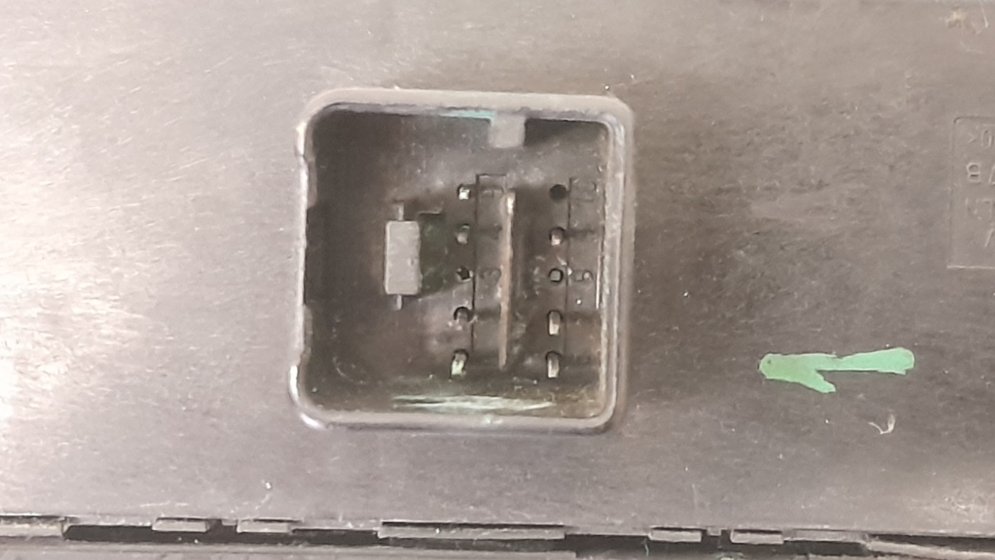 Botao Vidro Porta Dianteira Esquerda Volkswagen Passat 2008 7