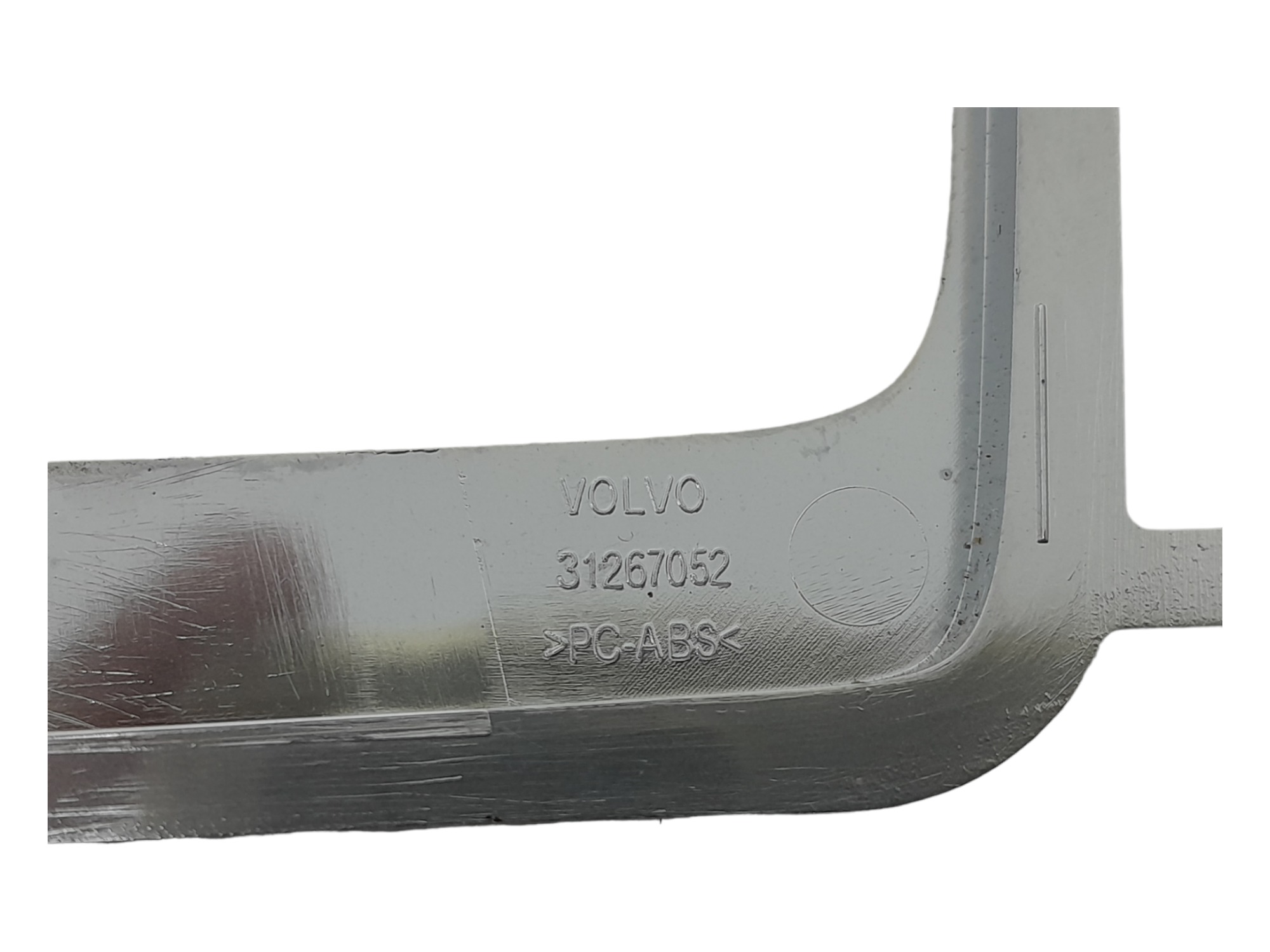 Moldura Trambulador Automatico Volvo Xc60 T6 2011 5