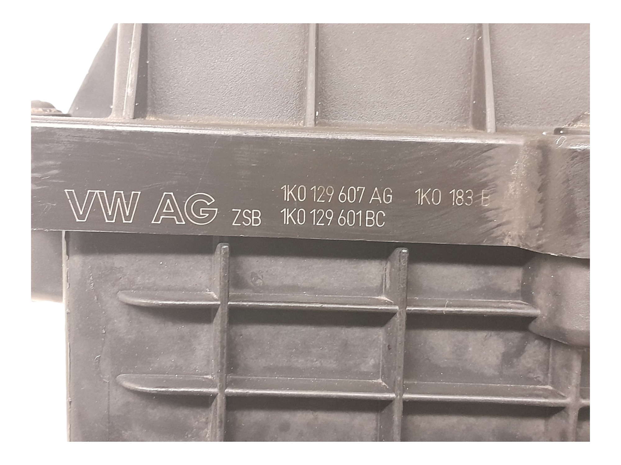 Caixa Filtro De Ar Volkswagen Passat Tsi 2.0 16v 2009 7