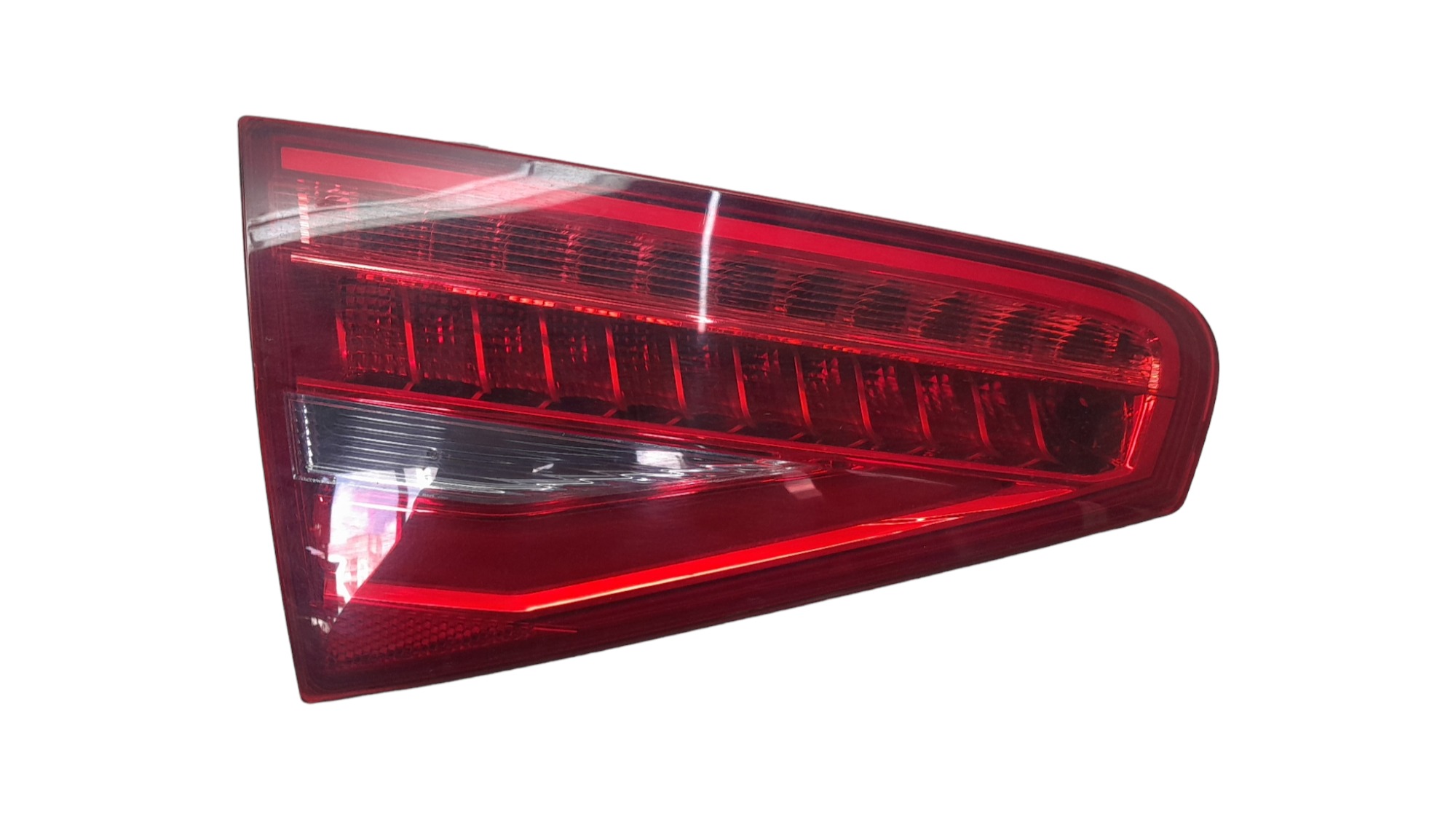 Lanterna Esquerda Tampa Traseira Audi A4 1.8 Gas Aut 2016 Esquerdo Vermelho 1