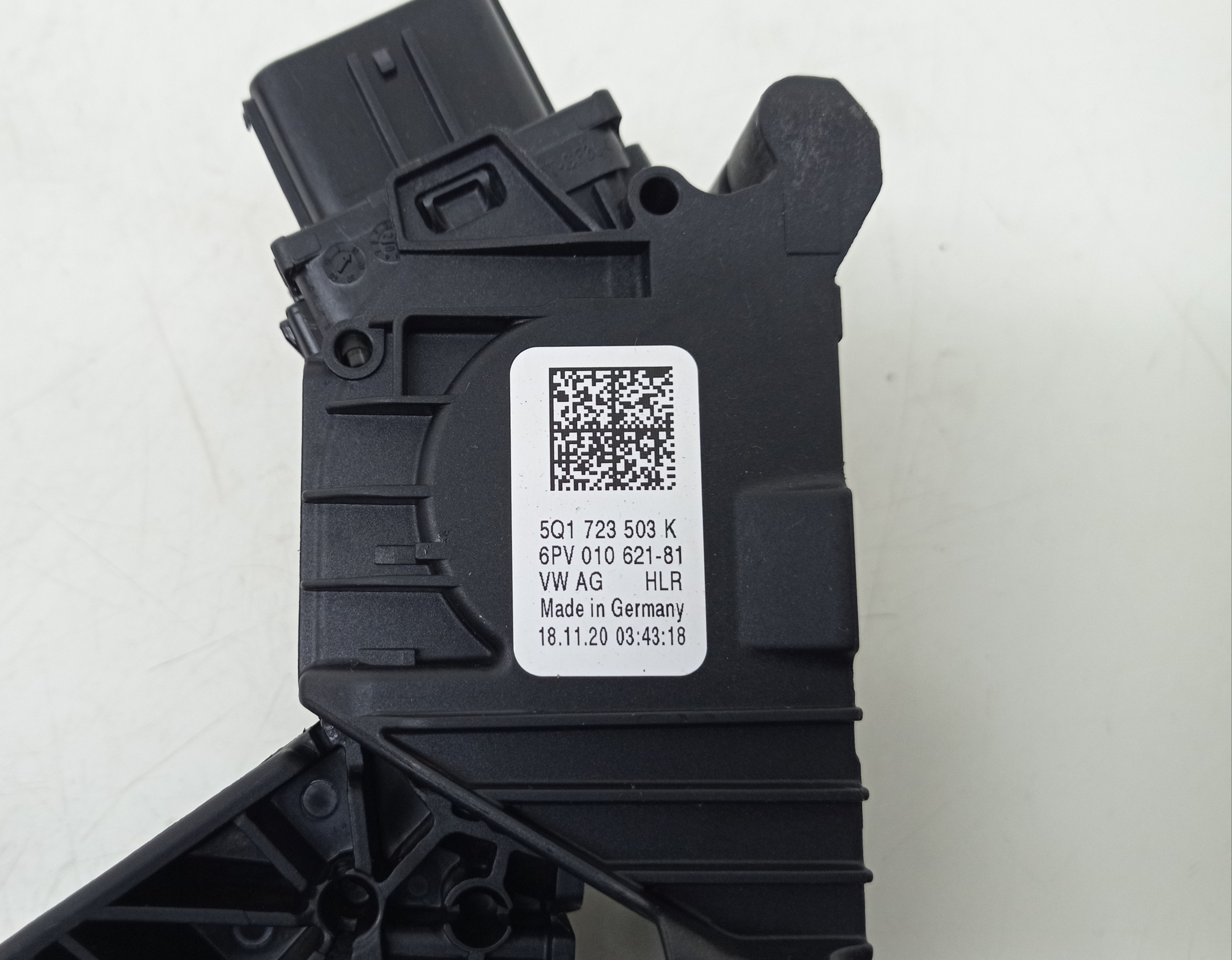 Pedal Acelerador Volkswagen Nivus 1.0 3cc Tsi 2021 Aut 7