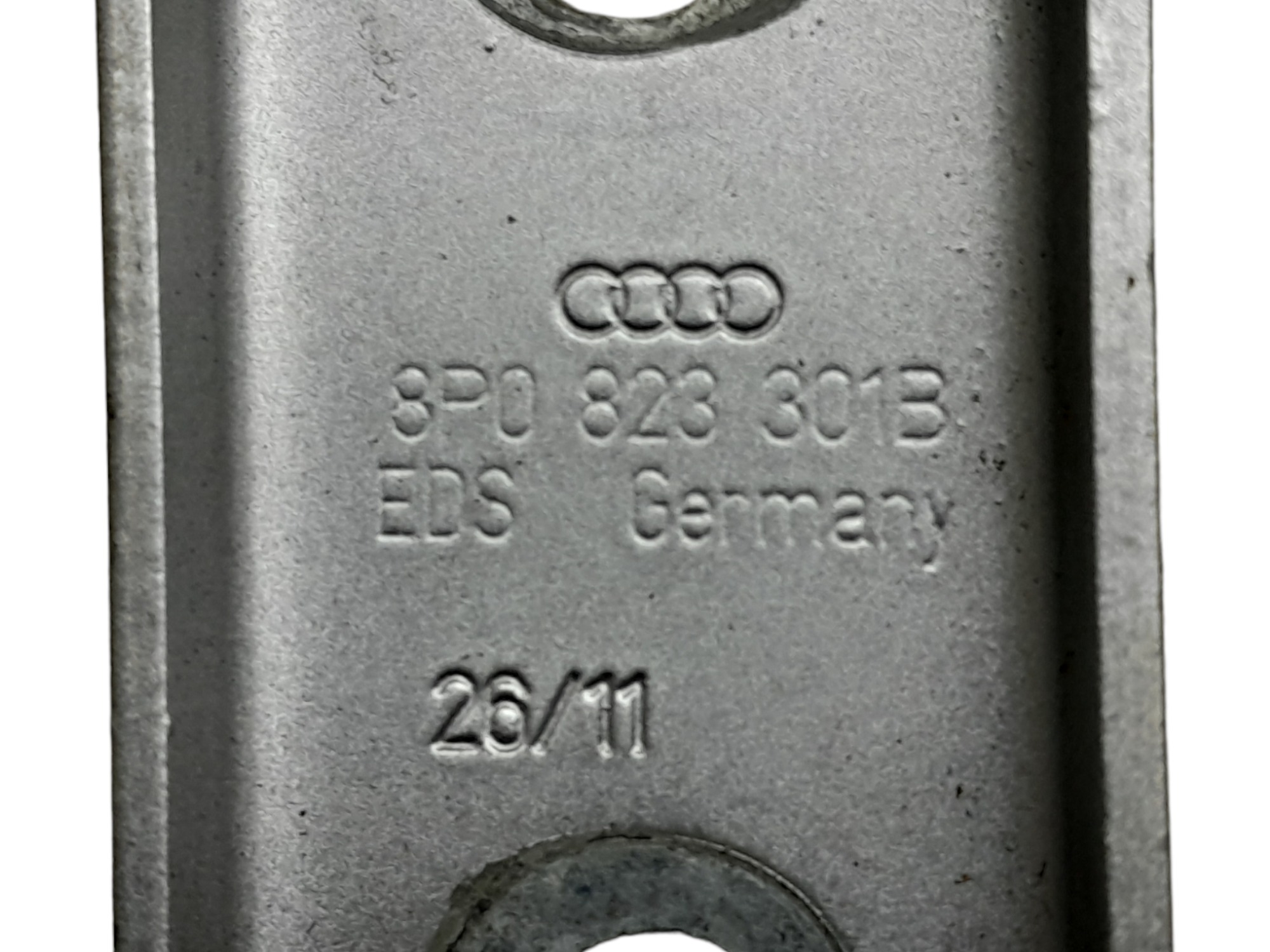 Braço Esquerdo Capo Audi A3 Sportback 2012 5