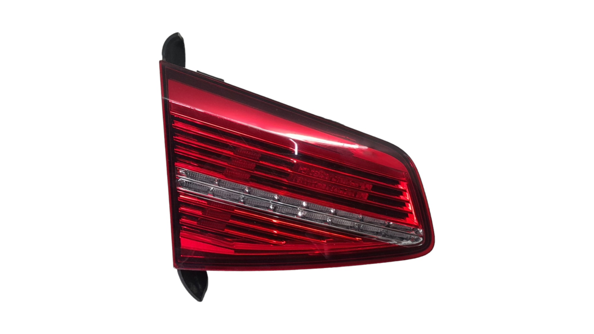 Lanterna Esquerda Tampa Traseira Volkswagen Passat 2018 Esquerdo Vermelho 1