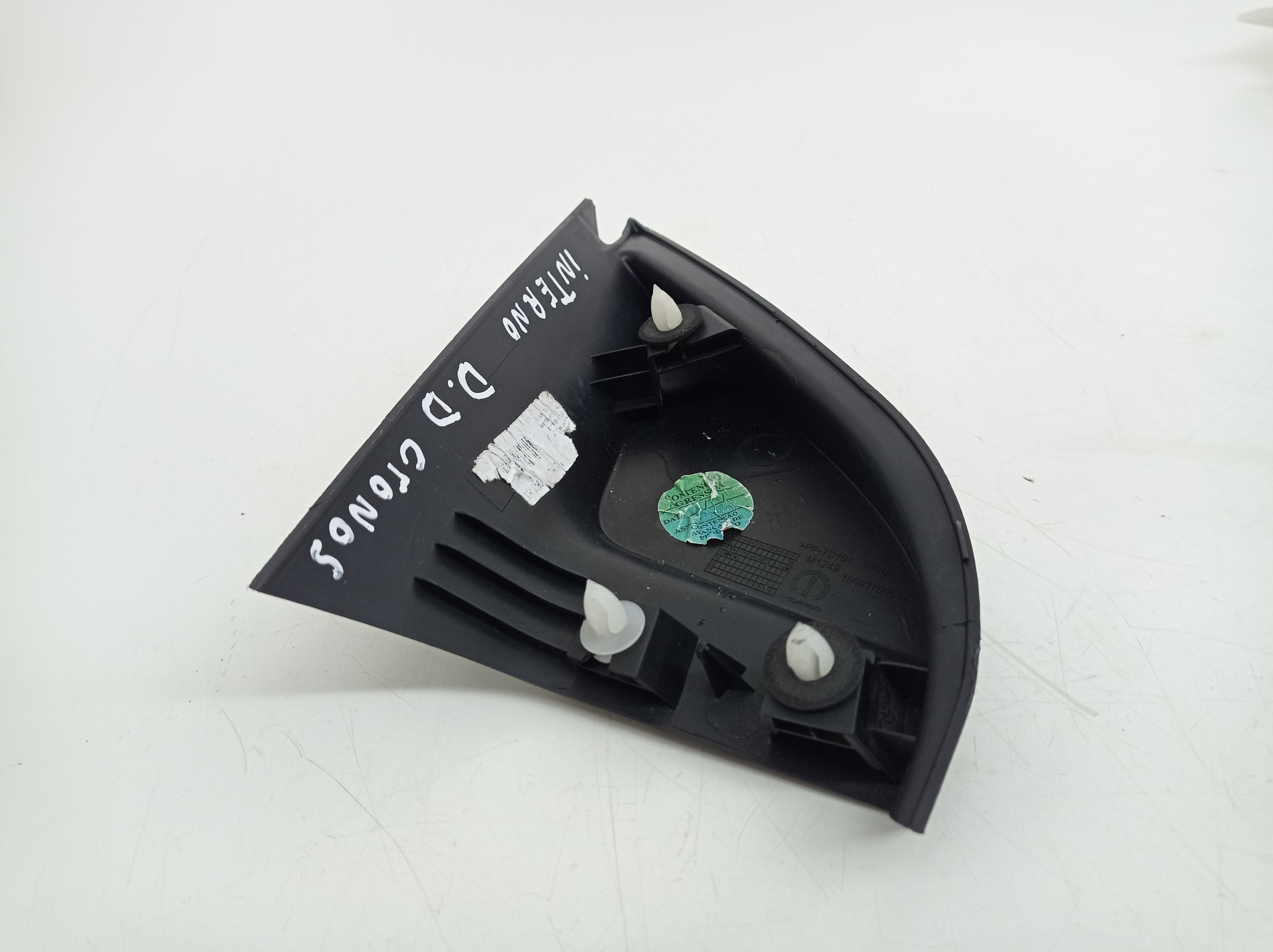 Acabamento Interno Do Retrovisor Direito Fiat Cronos 2019  Preto 4