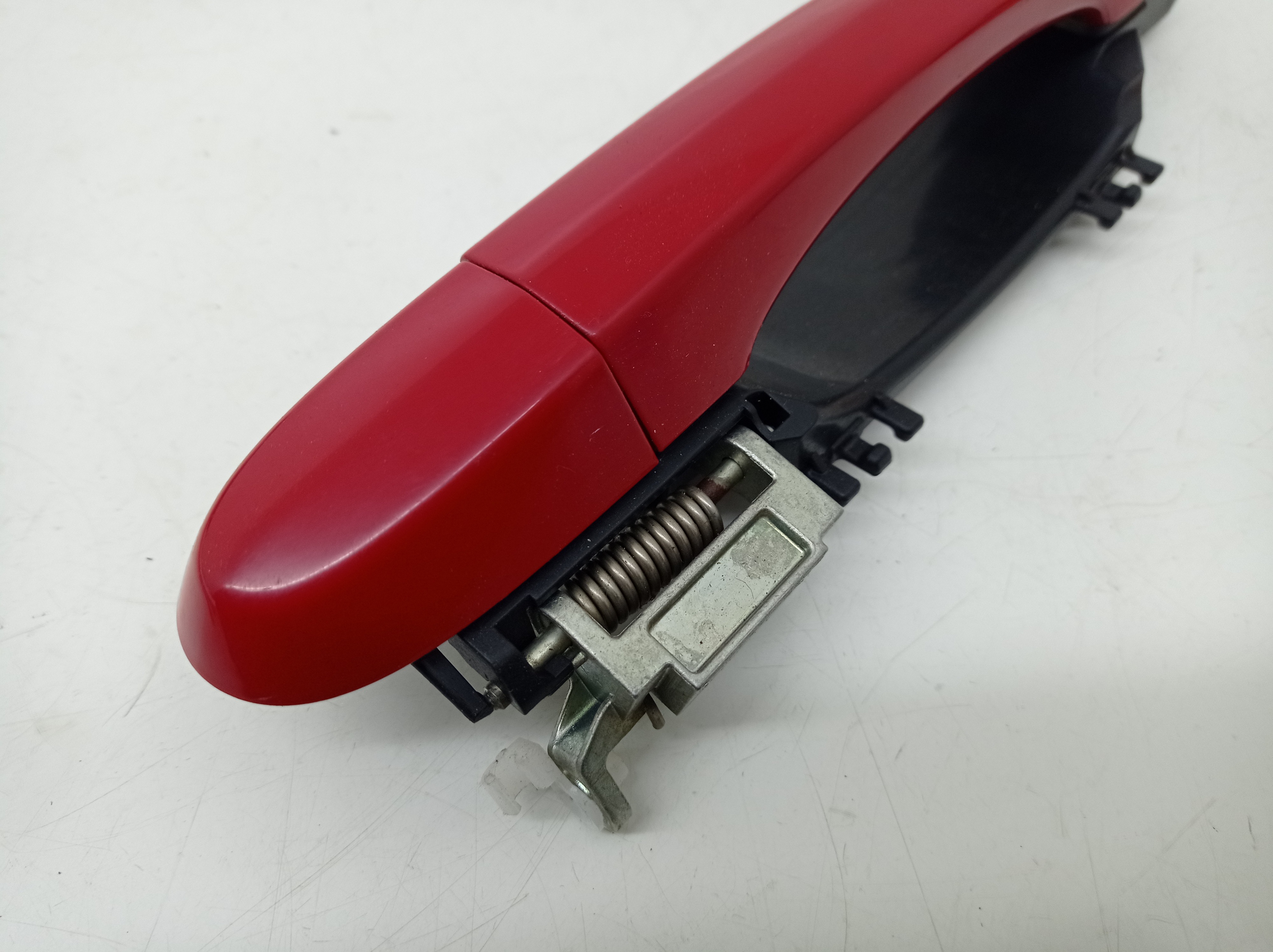 Macaneta Externa Traseira Esquerda Fiat Cronos 2019  – Vermelho 2