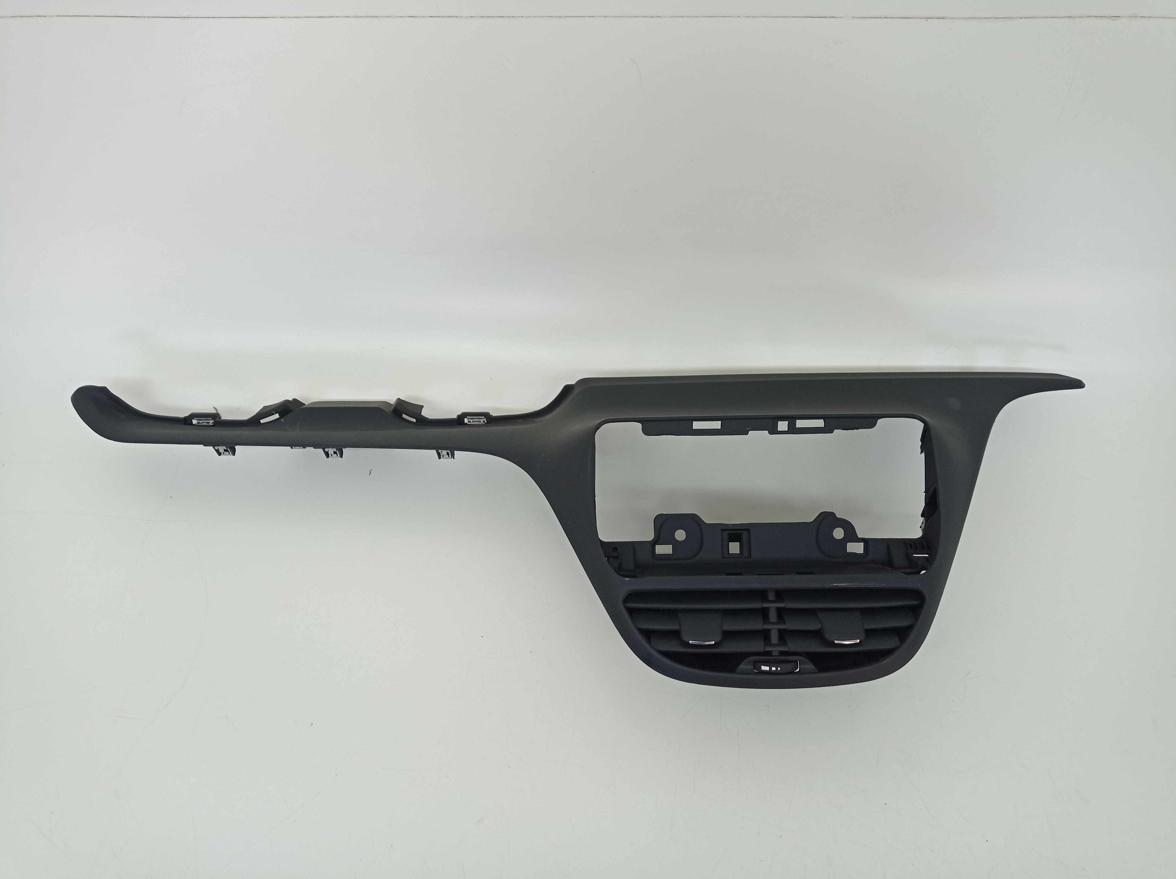 Moldura Central Com Difusor Peugeot 2008 2019 1