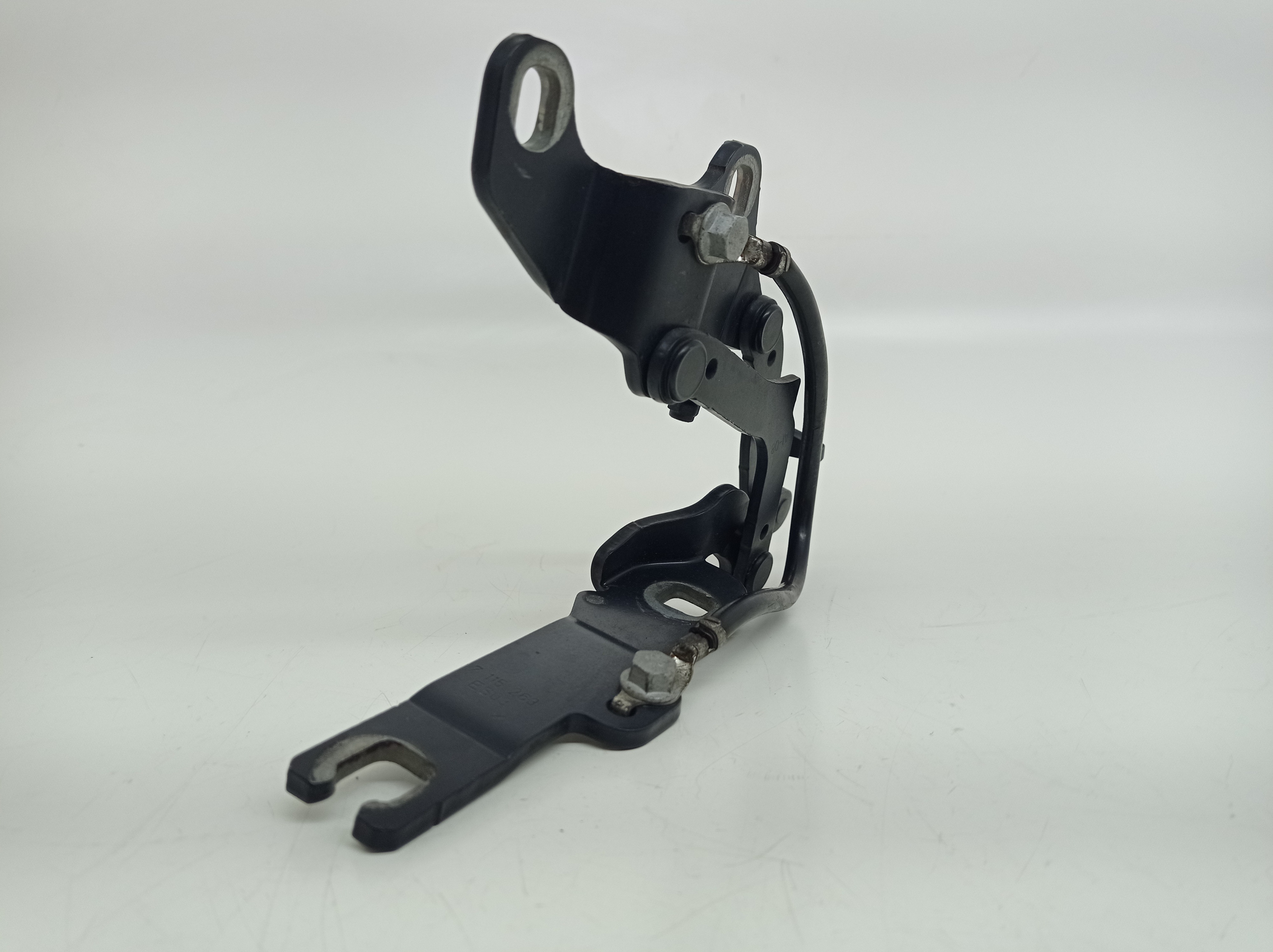 Braço Esquerdo Capo Bmw 325i 2008 3