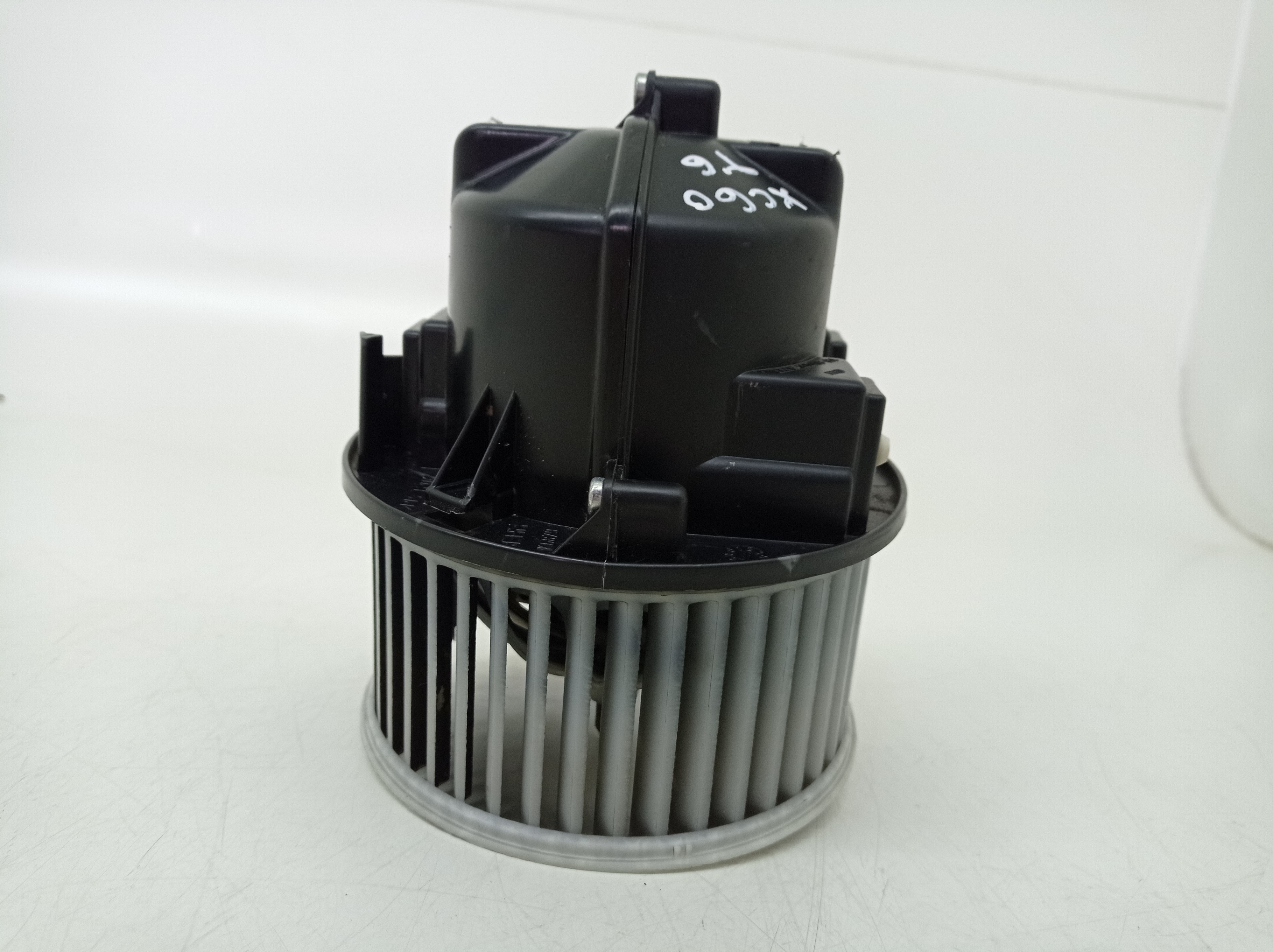 Eletroventilador Caixa De Ar Volvo Xc60 T6 3.0 2011 Gas Aut