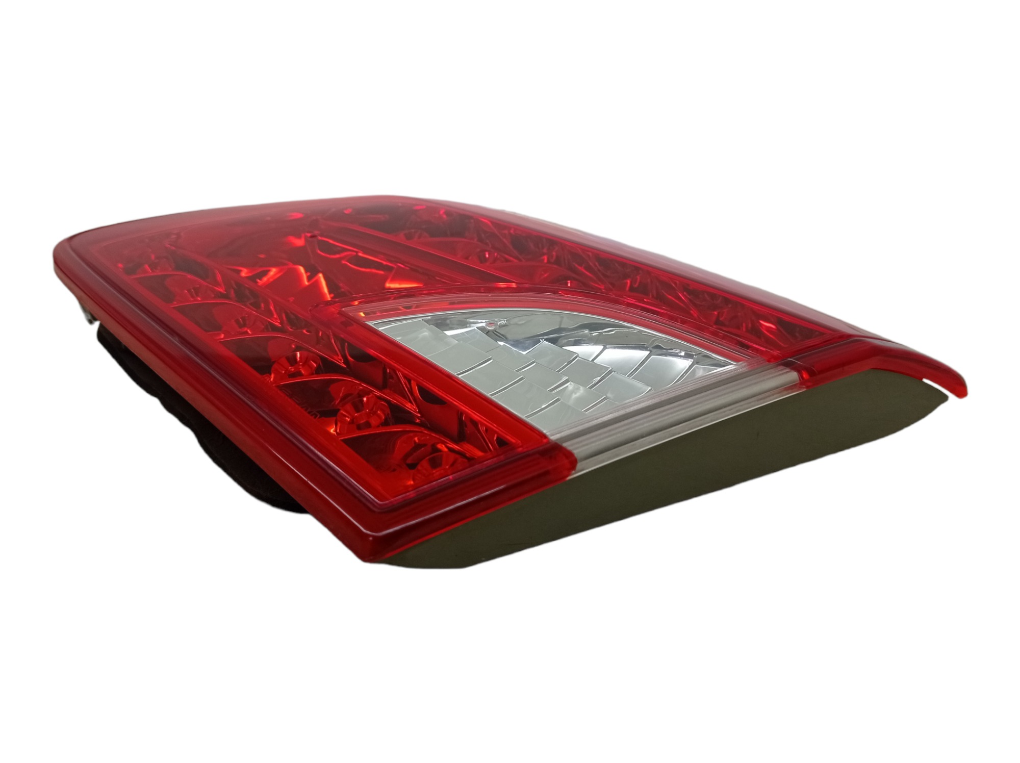 Lanterna Led Tampa Traseira Direita Nissan Sentra 2015 2