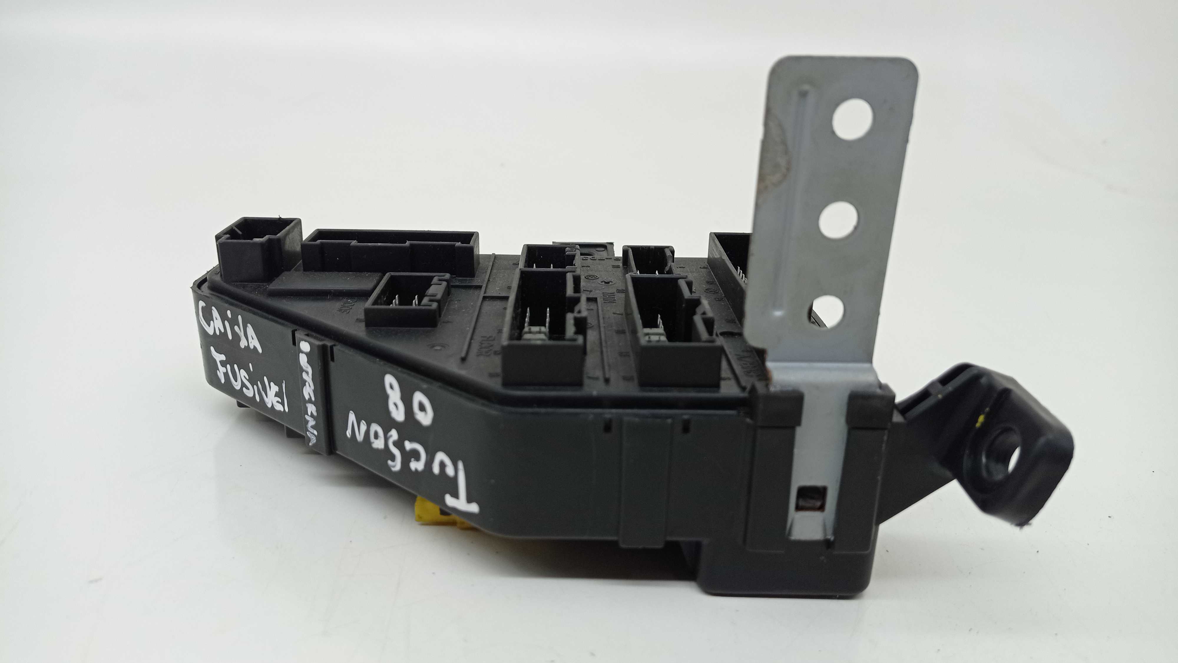 Caixa De Fusivel Interna Hyundai Tucson 2.7 V6 4×4 2007 3