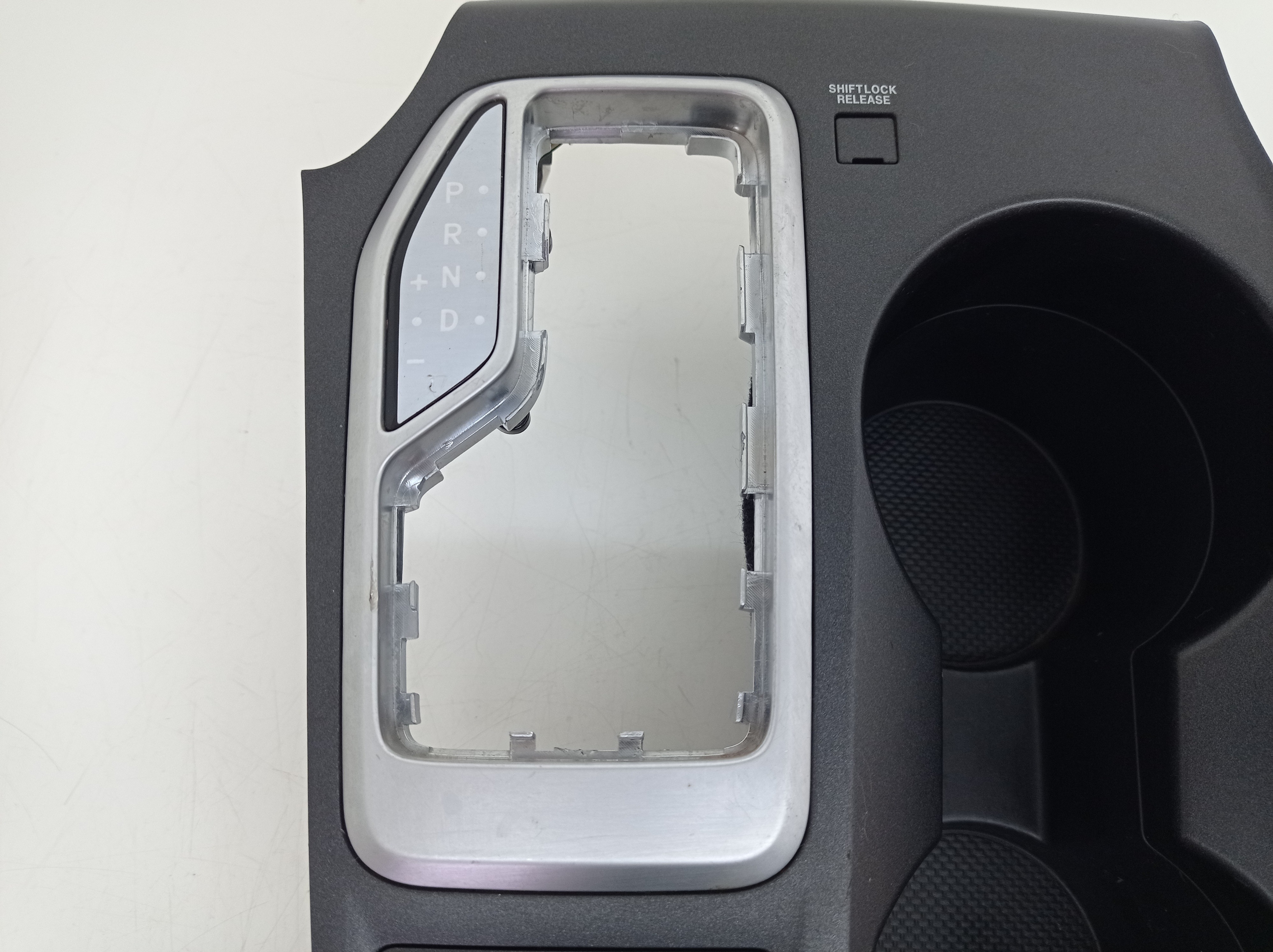 Moldura Trambulador E Porta Copos Hyundai Ix35 2016 Preto 2