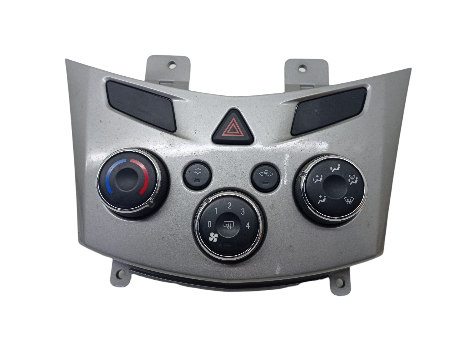 Controle De Ar Chevrolet Tracker 1.8 2014