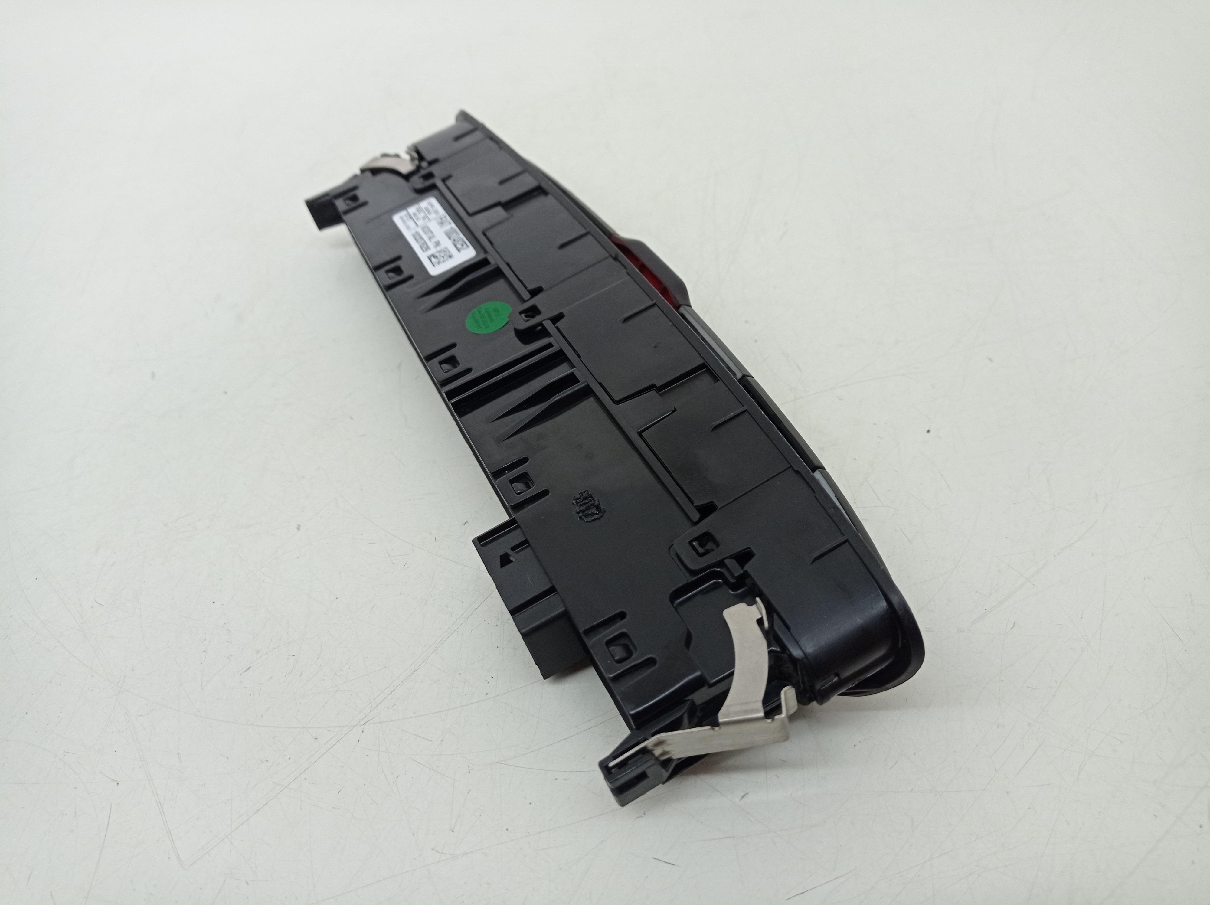Botao Pisca Alerta Fiat Argo 2018  – Preto 5