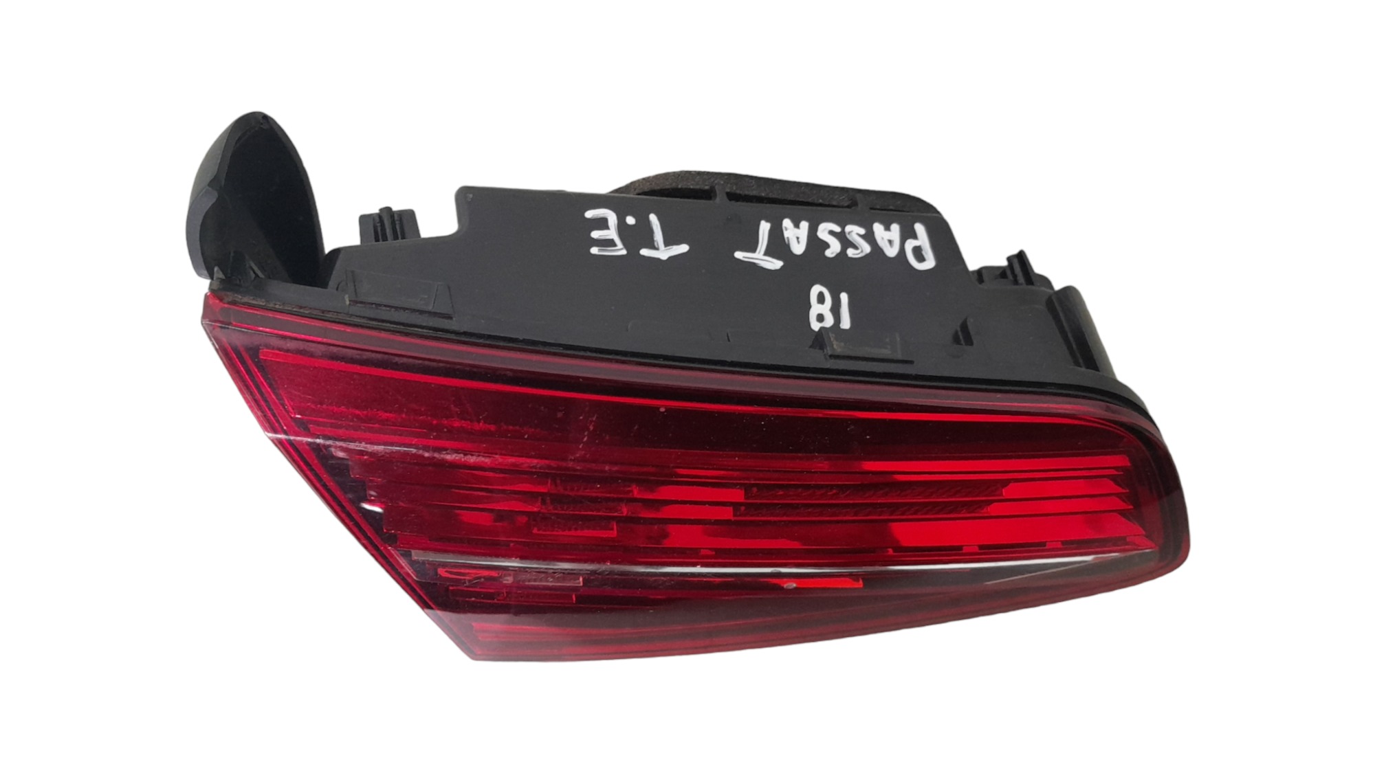 Lanterna Esquerda Tampa Traseira Volkswagen Passat 2018 Esquerdo Vermelho 2