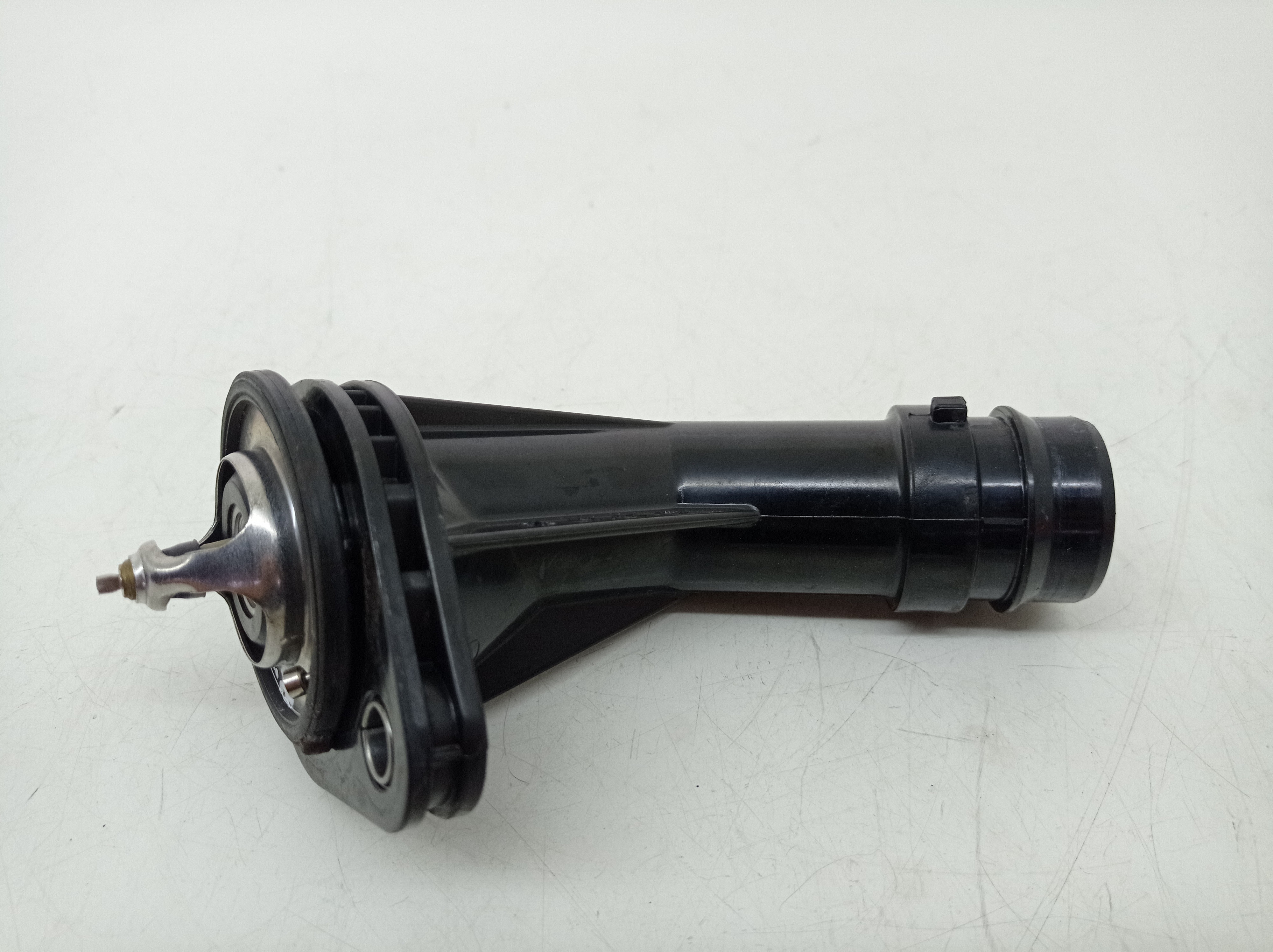 Carcaça Valvula Termostatica Hyundai Ix35 2.0 16v 2016 Aut