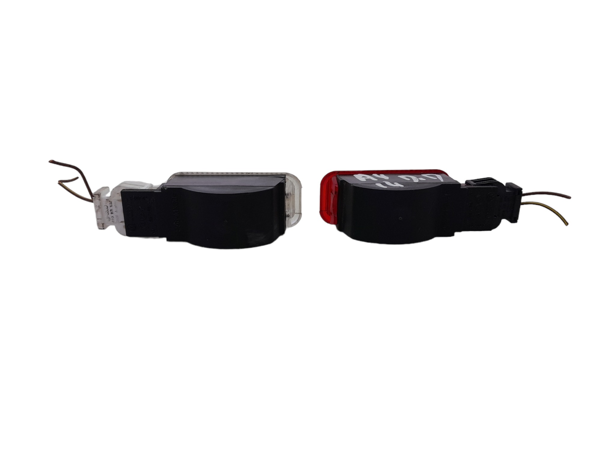 Luz Cortesia Forro Porta Dianteira Direita Audi A4 2014 3