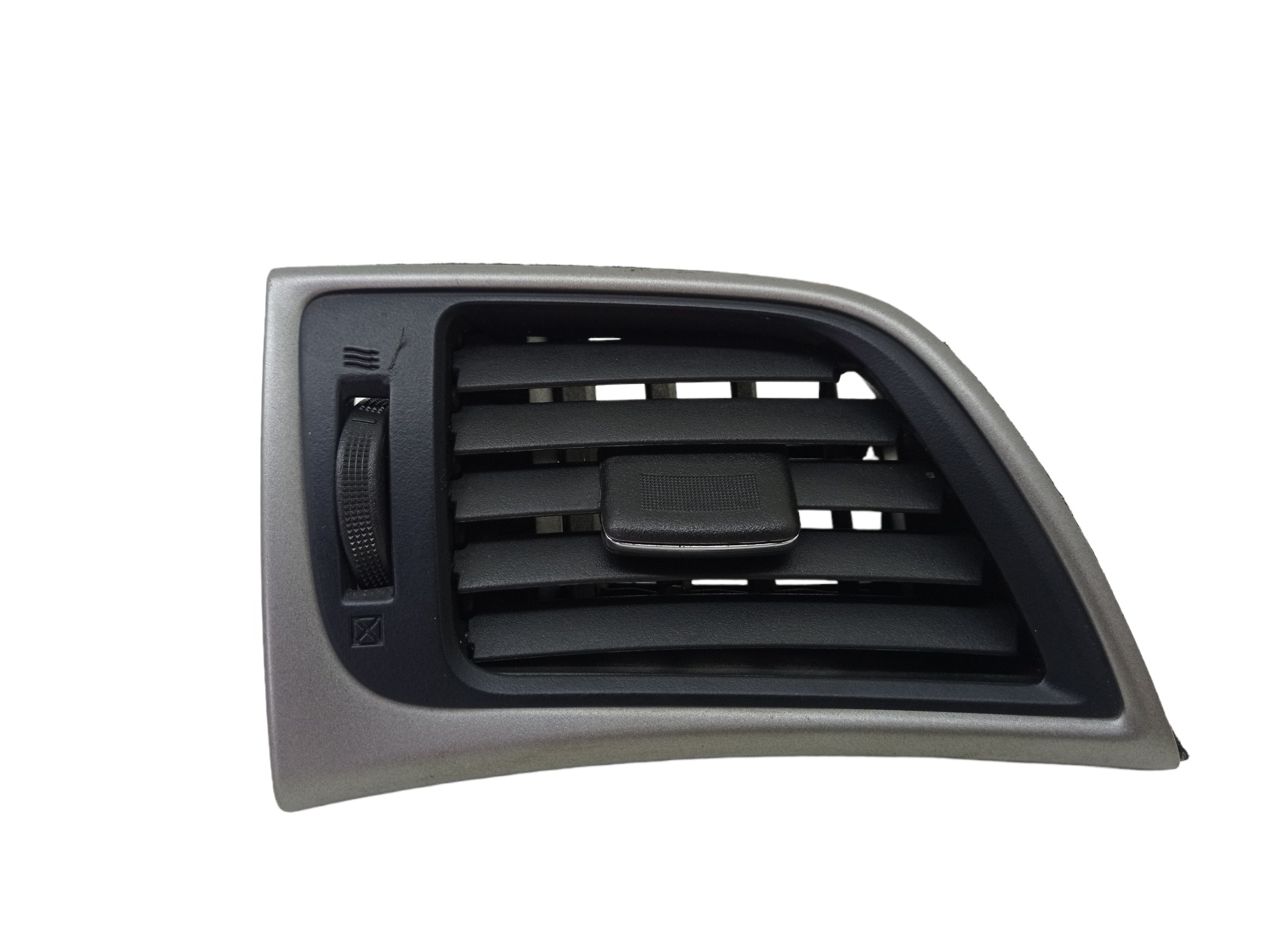 Difusor Ar Esquerdo Nissan Sentra 2016