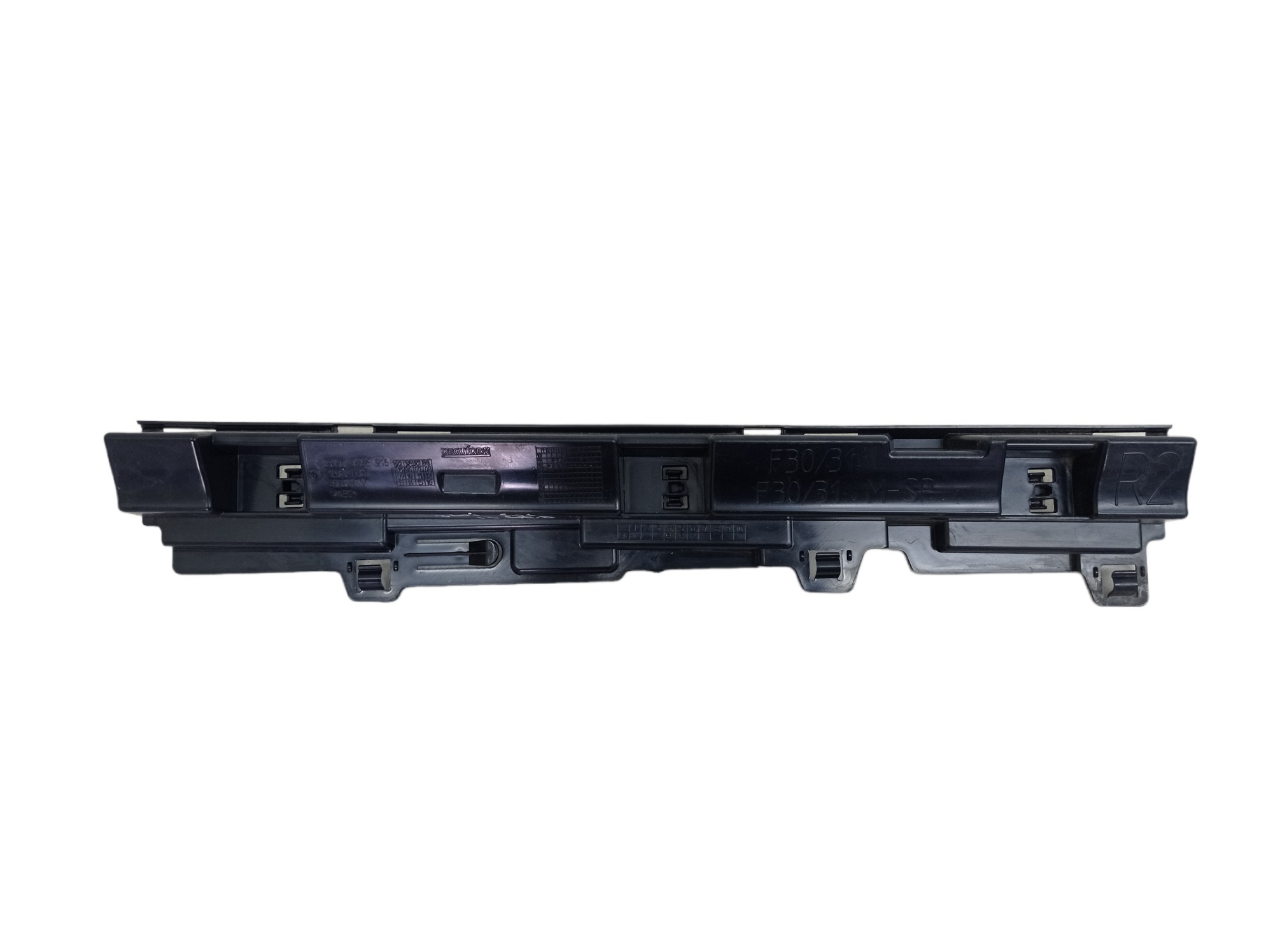 Suporte Guia Spoiler Lateral Direito Bmw 320i 2013