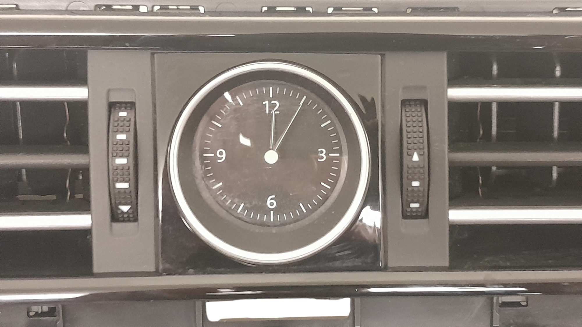 Acabamento Difusor Central Painel Volkswagen Passat 2.0 2018 3