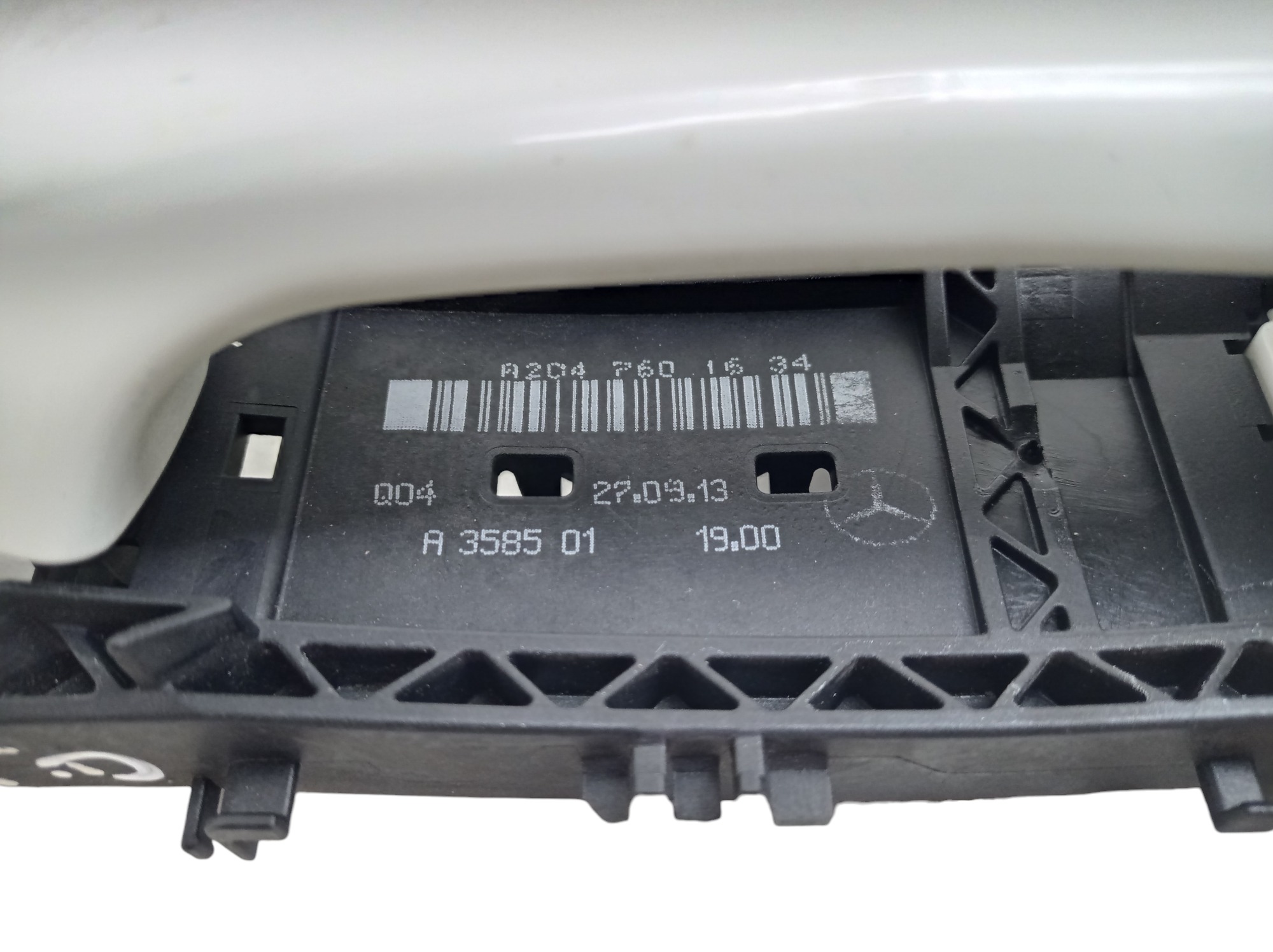 Maçaneta Externa Porta Traseira Direita Mercedes A200 2014  Branco Traseira 7