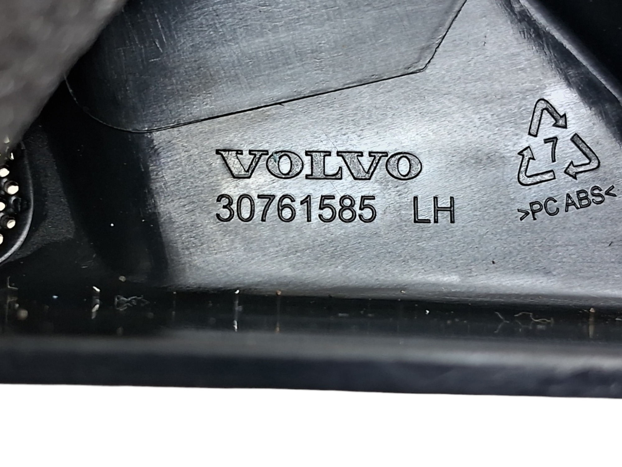 Acabamento Interno Retrovisor Esquerdo Volvo Xc60 T5 2016  – Preto 6