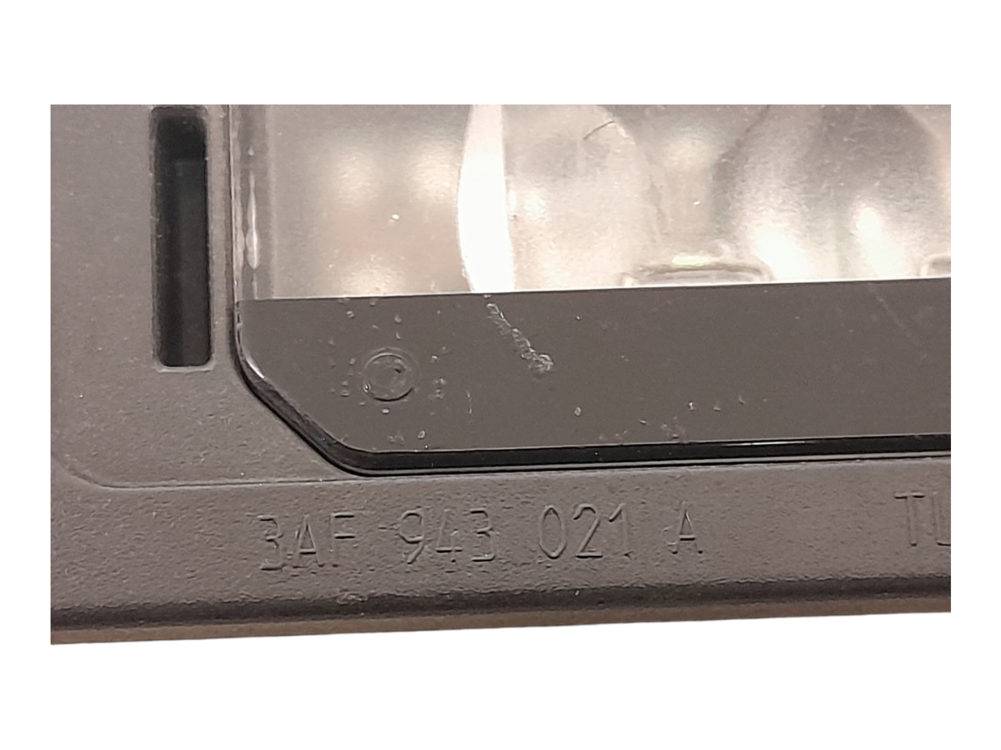 Luz Placa Cortesia Volkswagen Passat Variant Tsi 2012 5