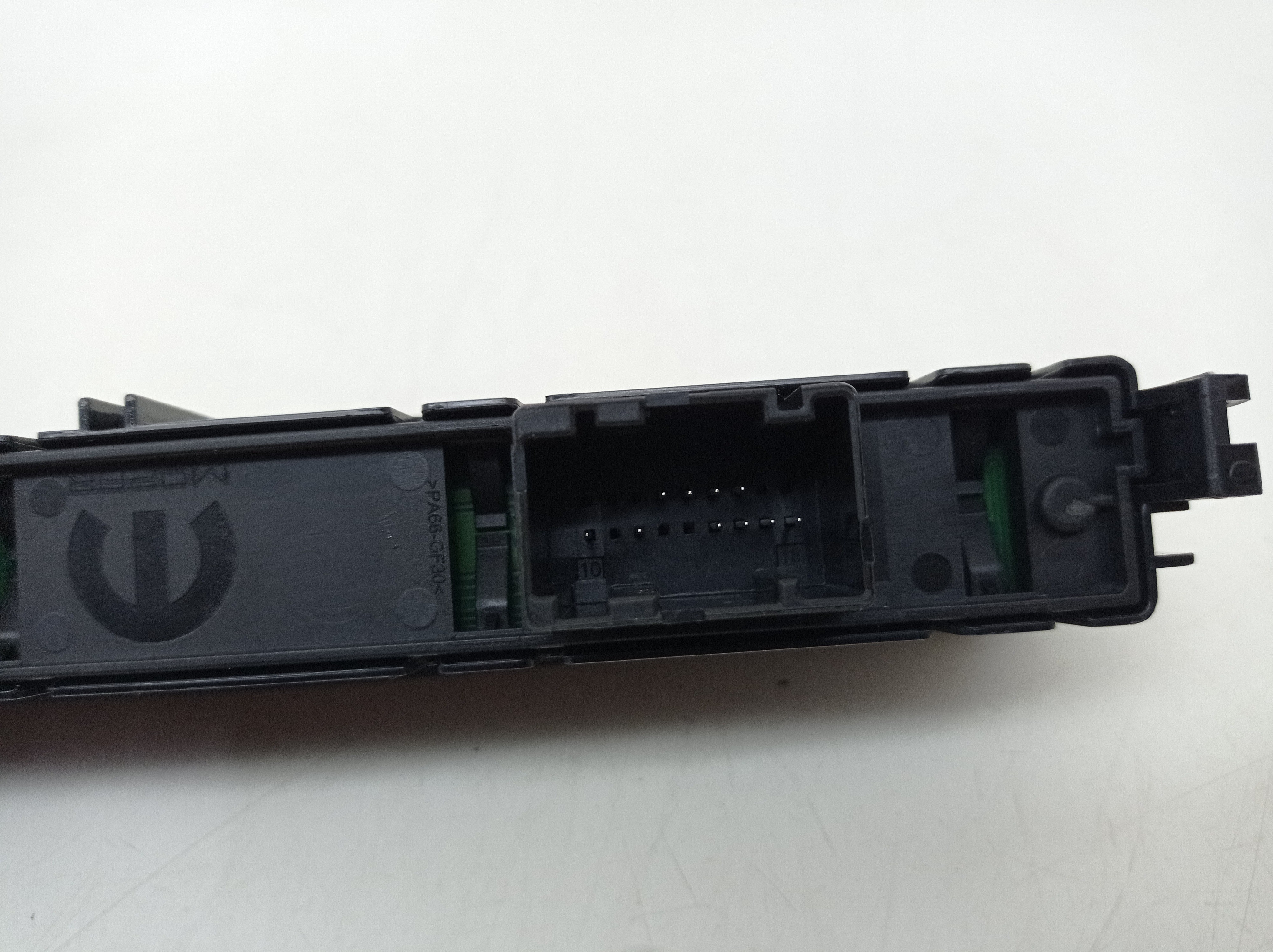 Botao Pisca Alerta Fiat Argo 2018  – Preto 7