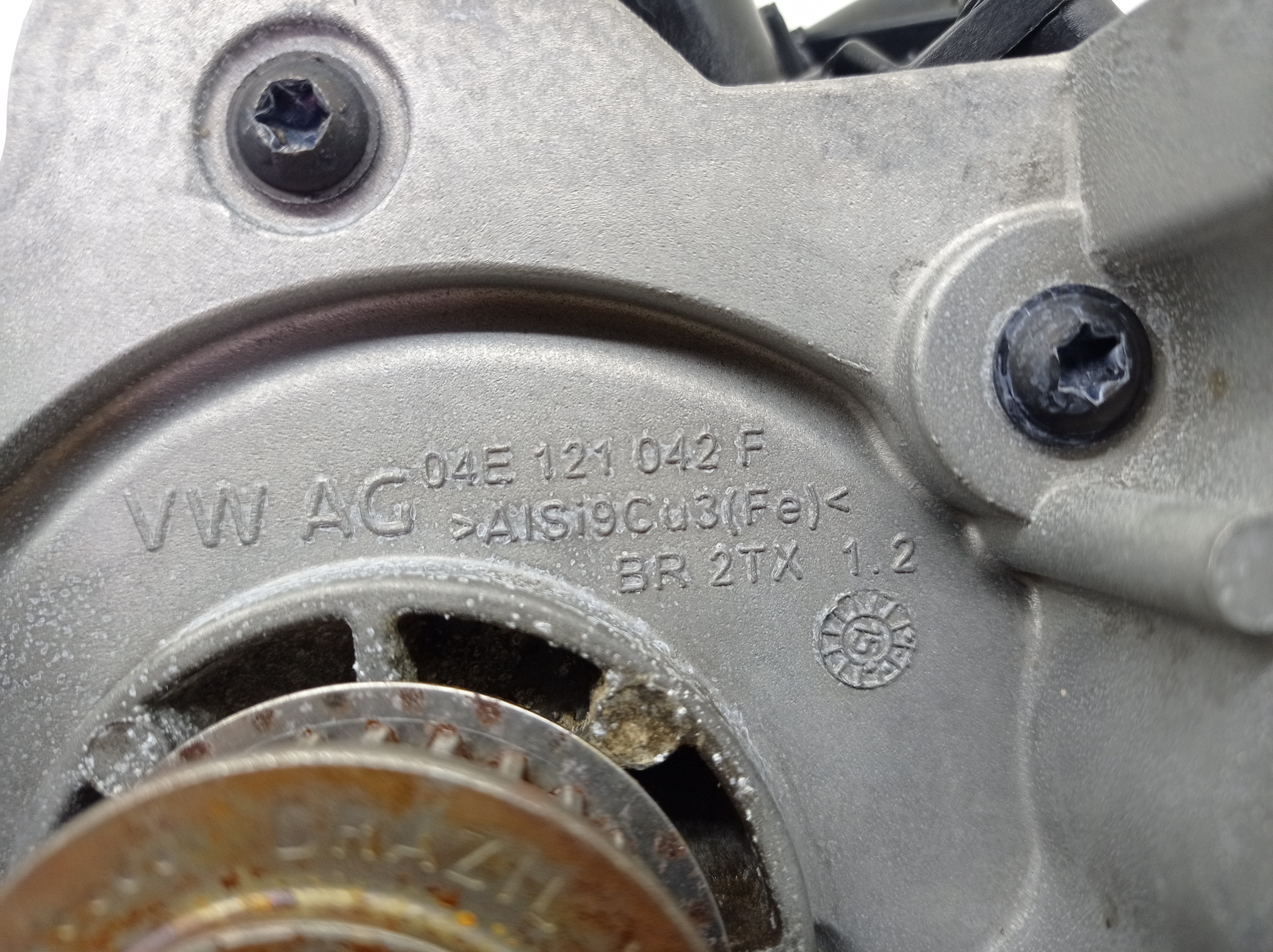 Bomba De Agua Volkswagen Fox Msi 1.6 16v 2016 Flex Mec 6